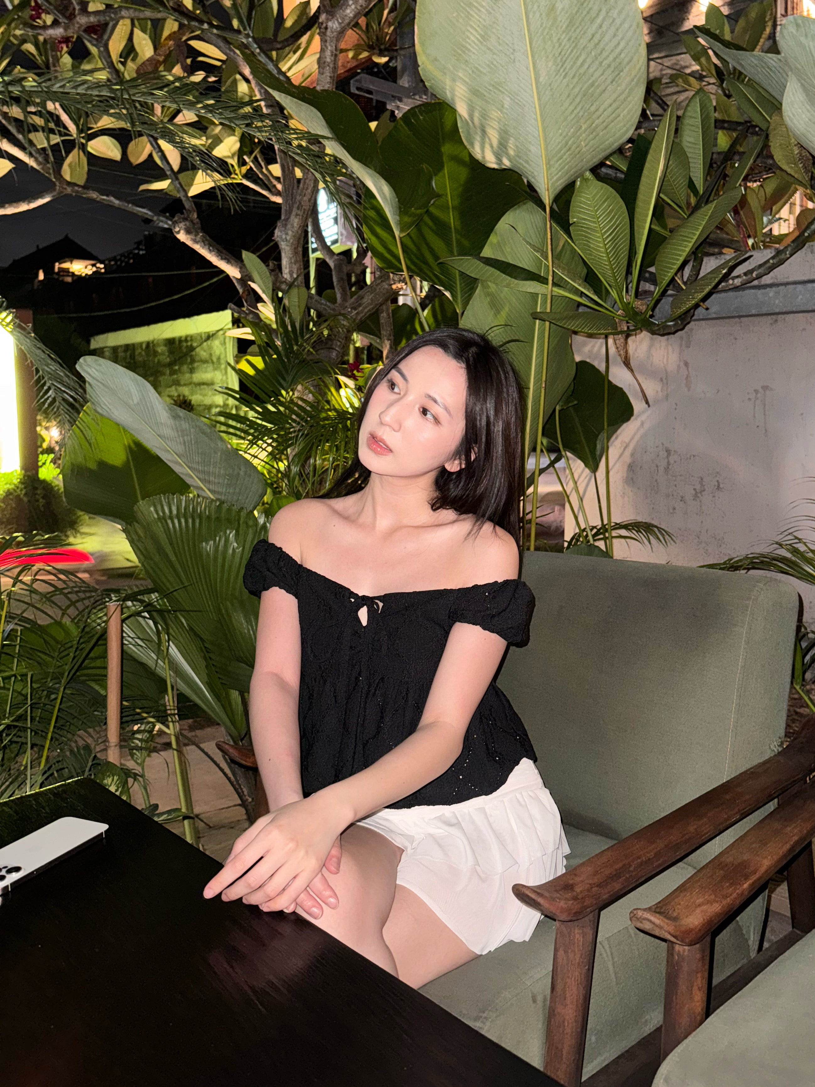 【瑕疵品❗️】2-ways通花綁帶上衣