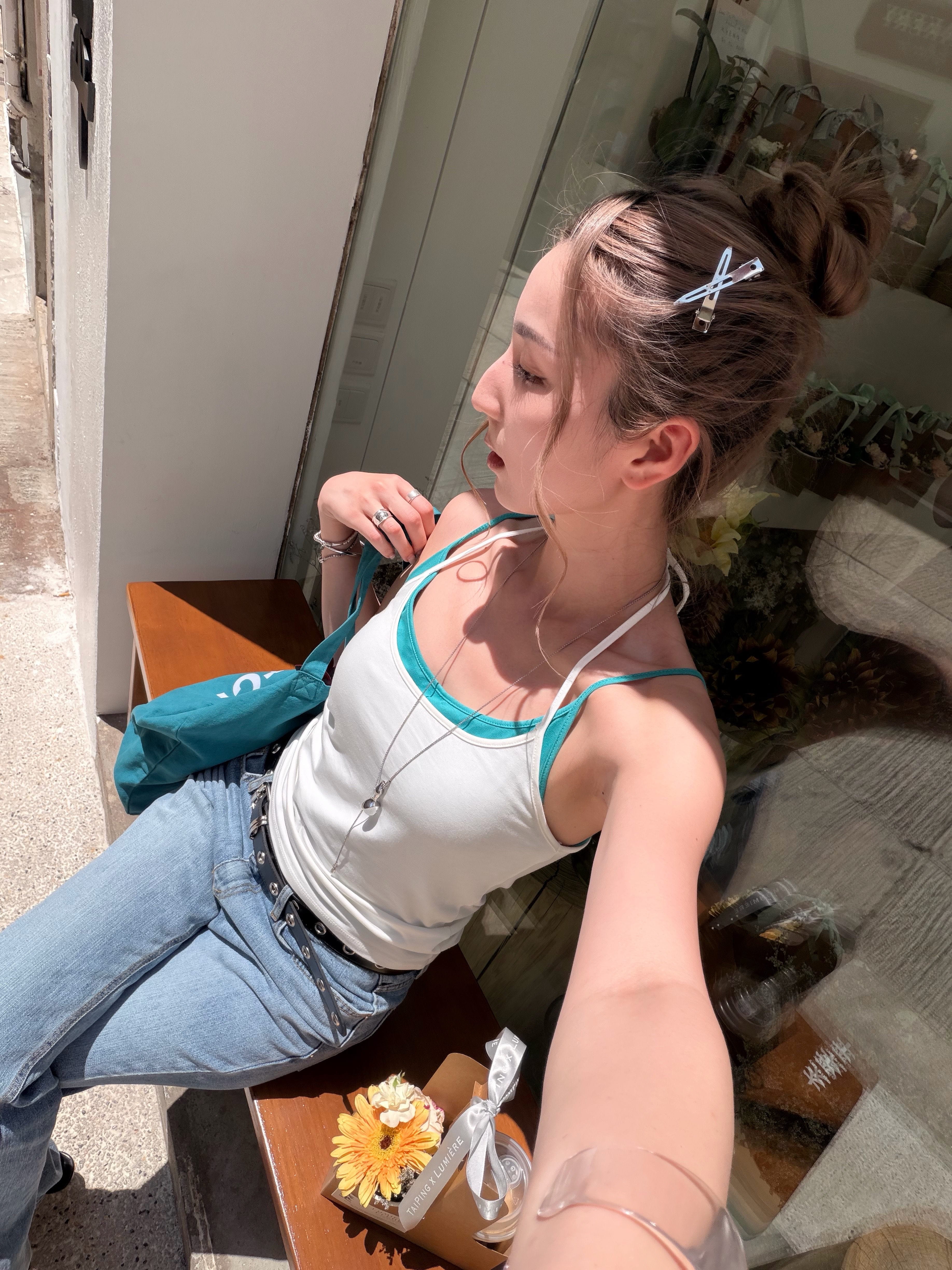 The store owner's first pair of low-rise jeans! My Perfect Low-rise Jeans
