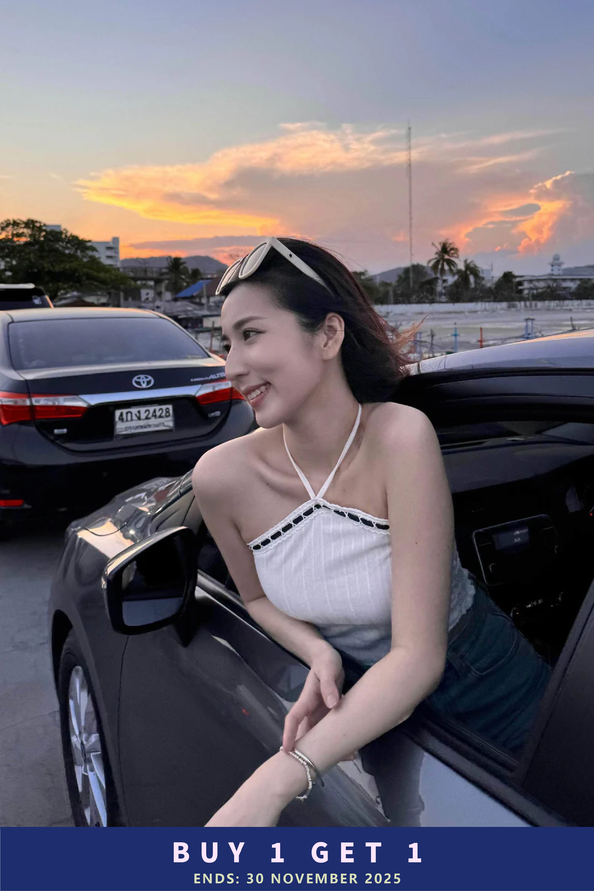 【泰國親身搜羅現貨🇹🇭】黑白間暗花掛頸Top