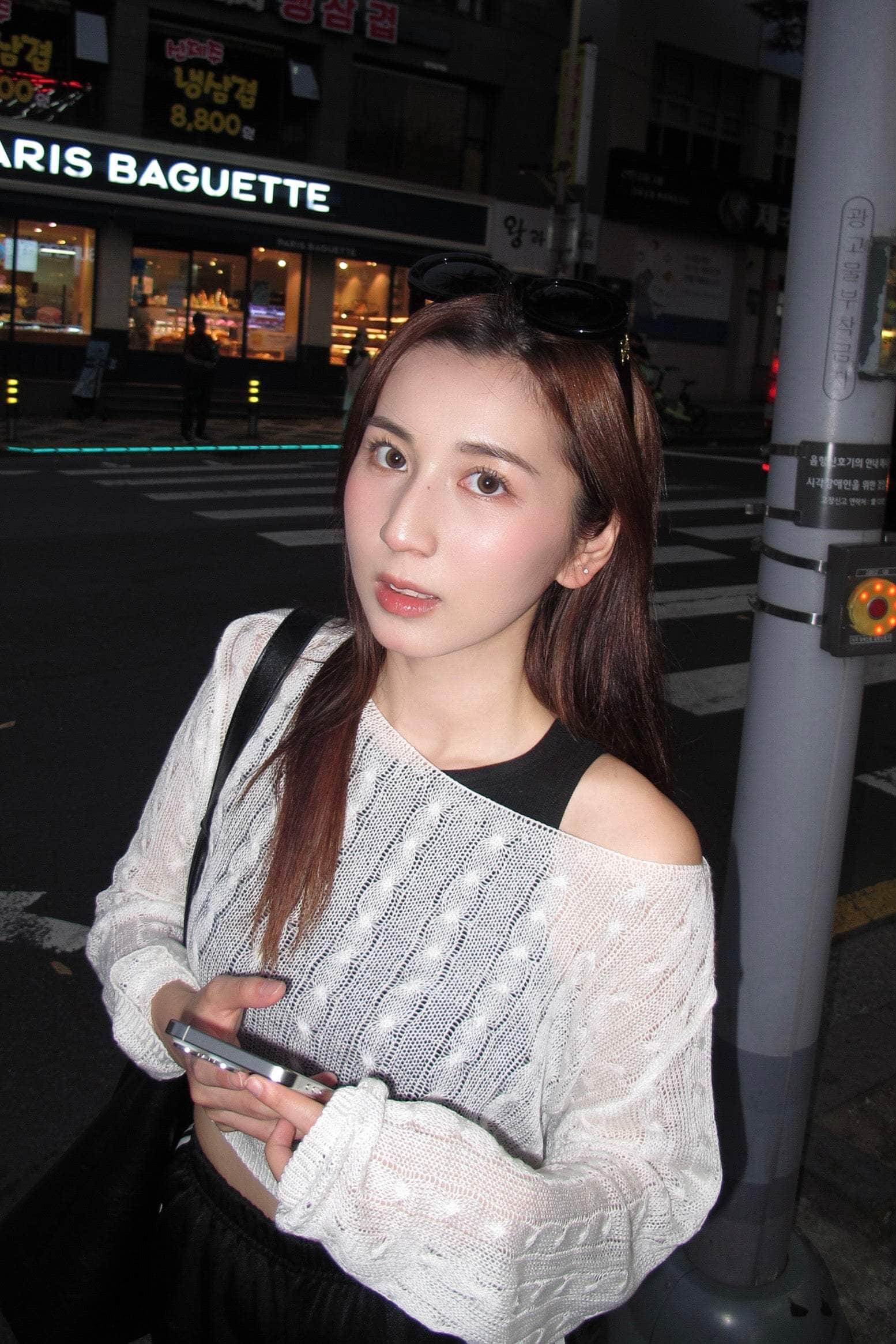 【 瑕疵品❗️ 】空氣羽毛感麻花罩衫