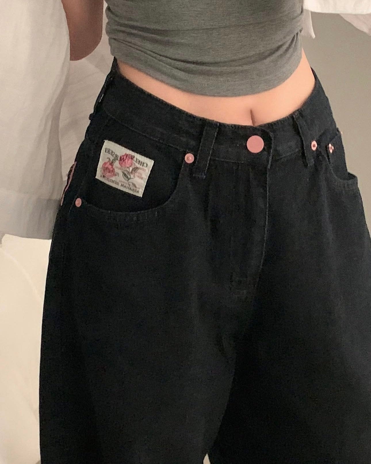 【Threads の 神褲大合集👖!】粉紅刺繡Letters錐型Jeans ⌯⁍̴̛ᴗ⁍̴̛⌯ಣ