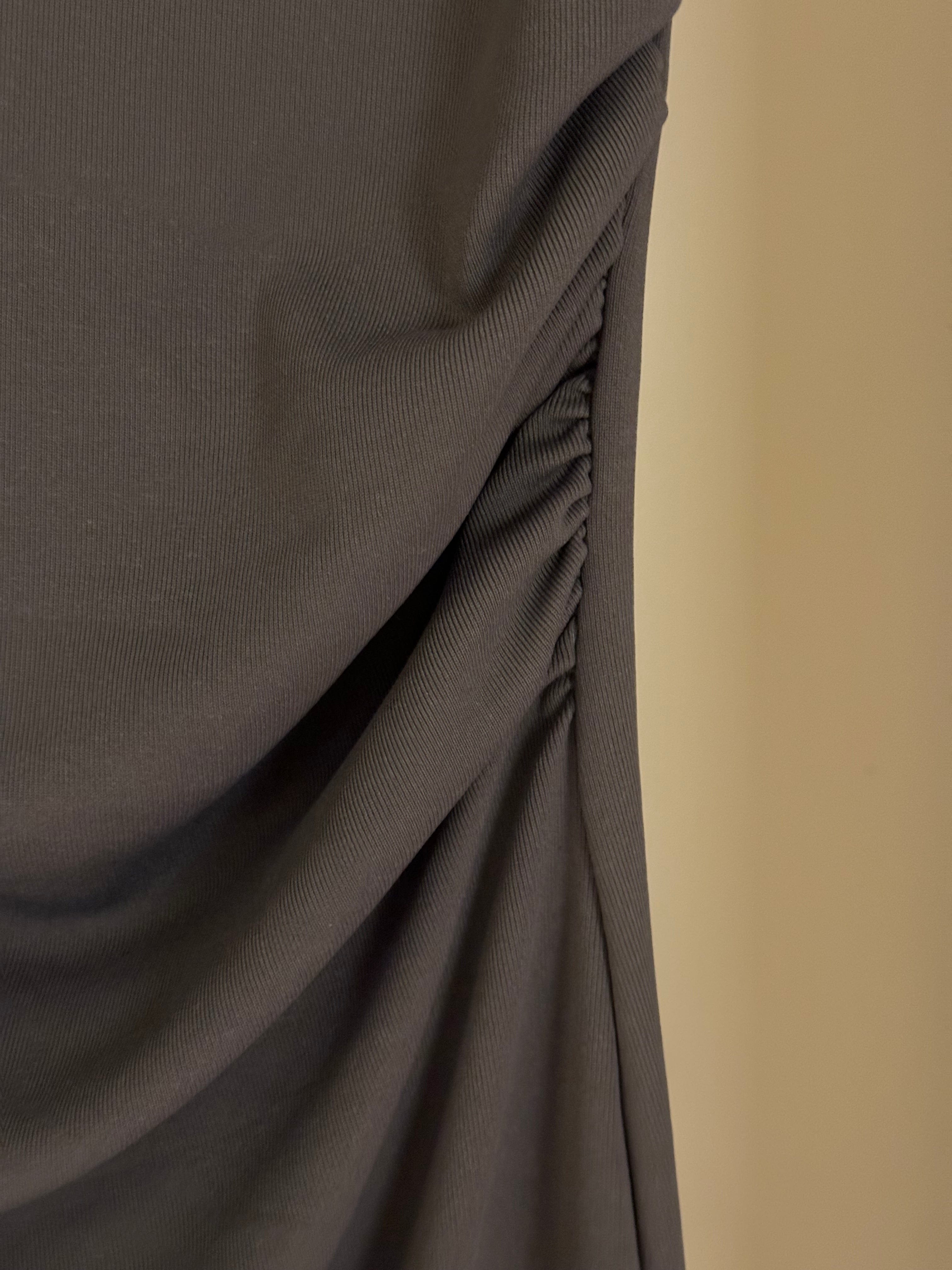 【泰國親身搜羅現貨🇹🇭】Grand Daily Collection🍸|掛頸顯線條連身短裙