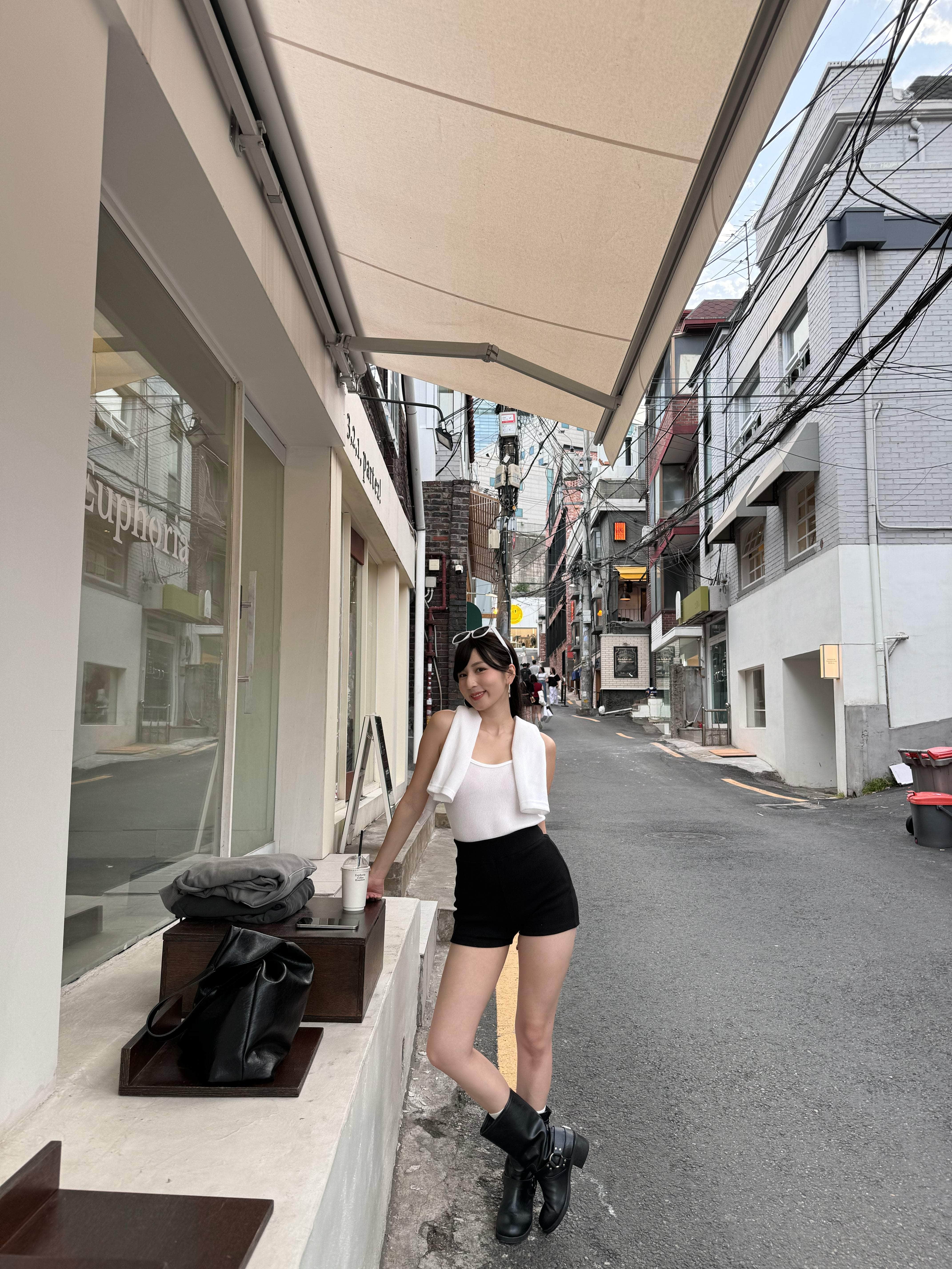 🥉連線熱賣突破300條!【2024韓國連線選品🇰🇷】四季都適用🤞🏻極百搭の顯瘦貼身短褲仔