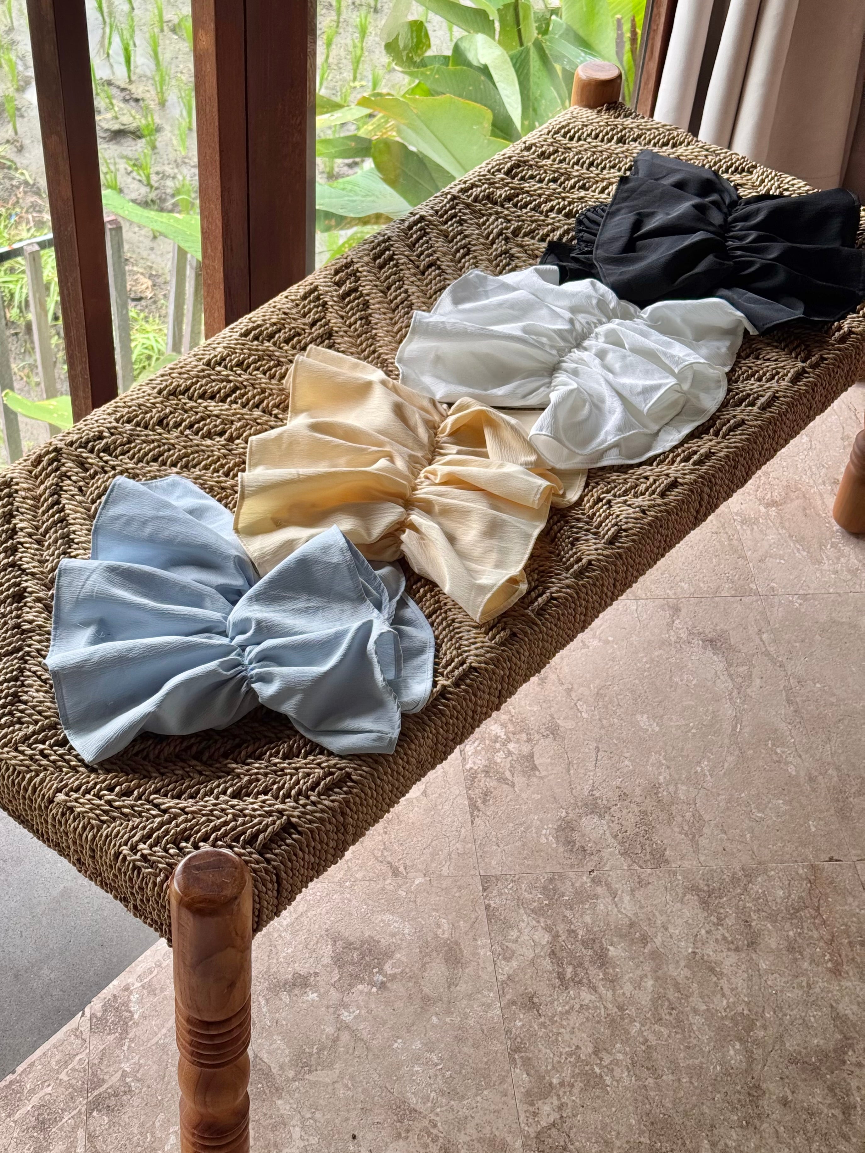 【瑕疵品❗️】立體感花束皺褶Top