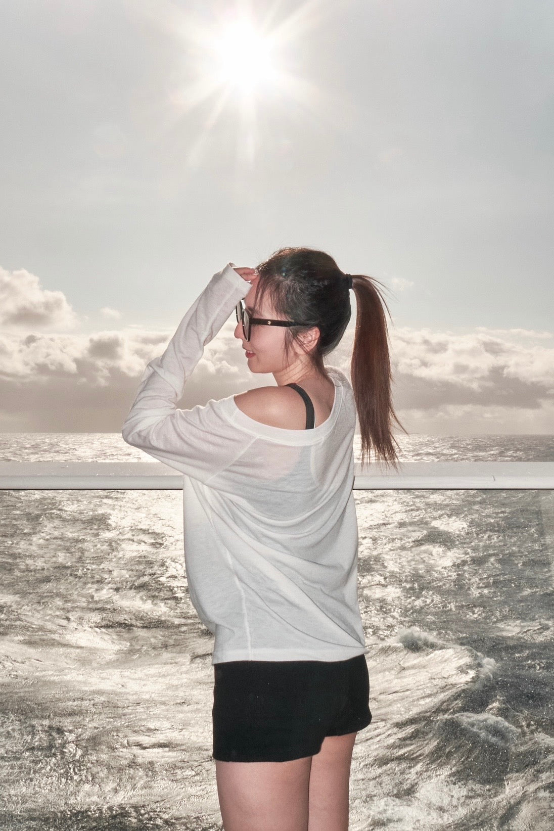 薄!透!彈!極致慵懶鬆鬆露肩tee