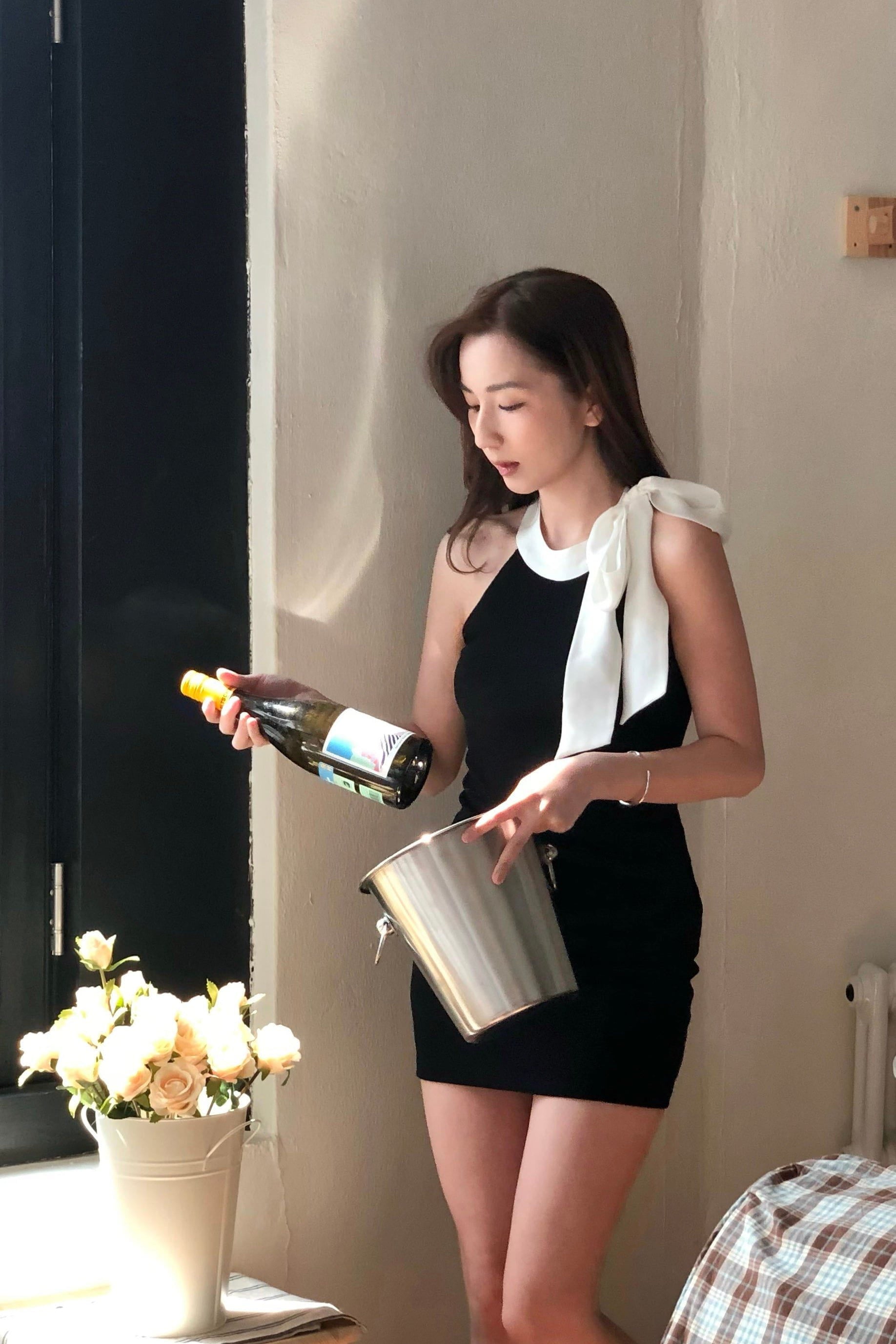 誘人女友感🌹黑白拼色修身約會連身裙