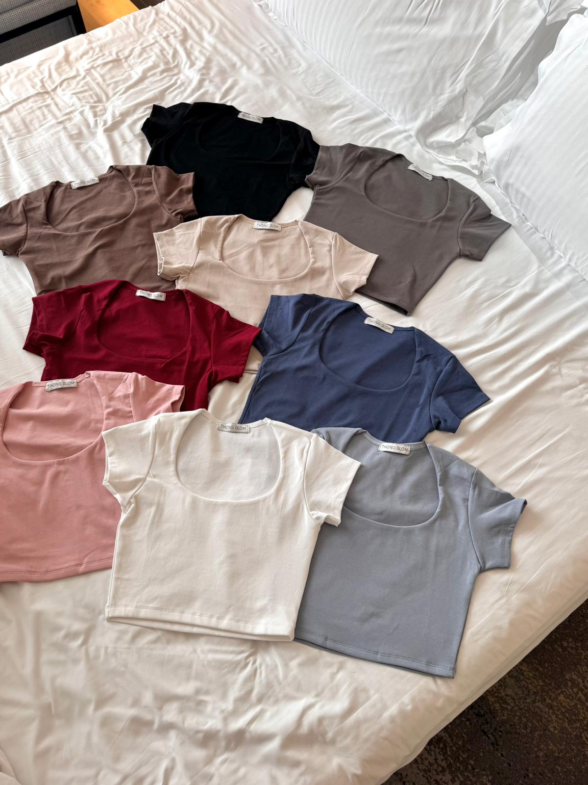 【泰國親身搜羅現貨🇹🇭】 My Clothes Friend 系列 ~ Basic 圈圈領短袖上衣