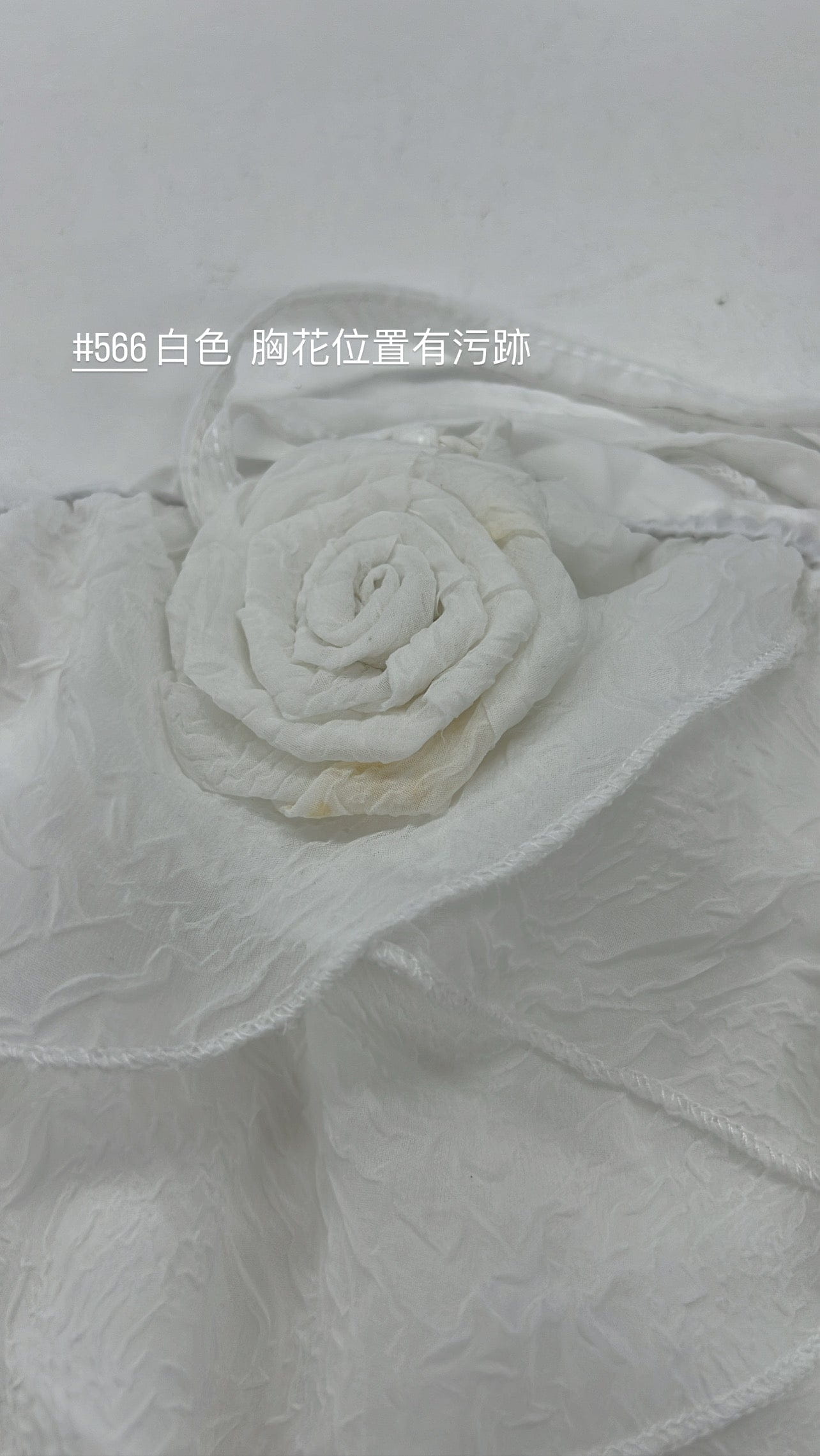 【瑕疵品❗️】 Jisoo Flowers Top