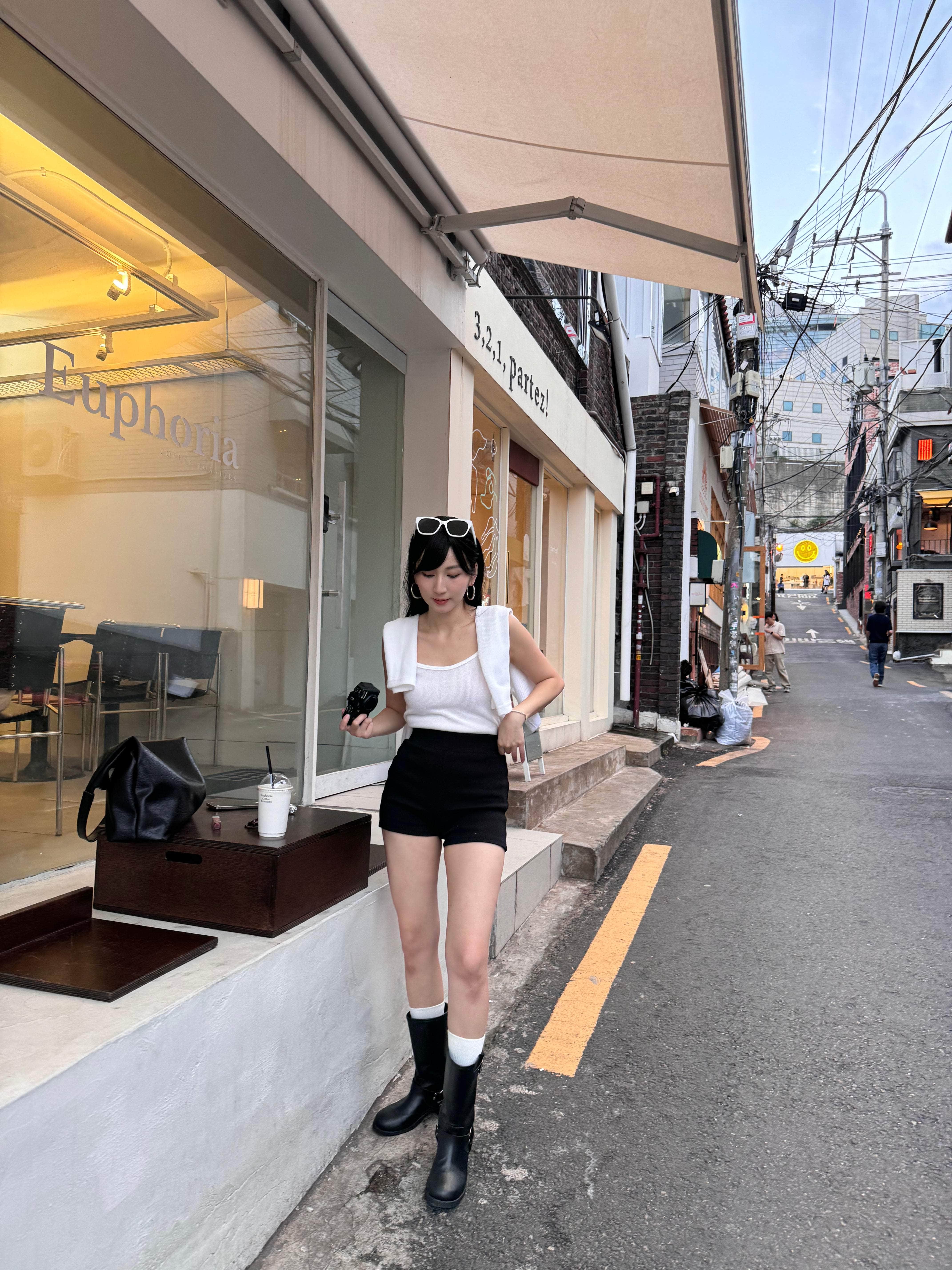 🥉連線熱賣突破300條!【2024韓國連線選品🇰🇷】四季都適用🤞🏻極百搭の顯瘦貼身短褲仔