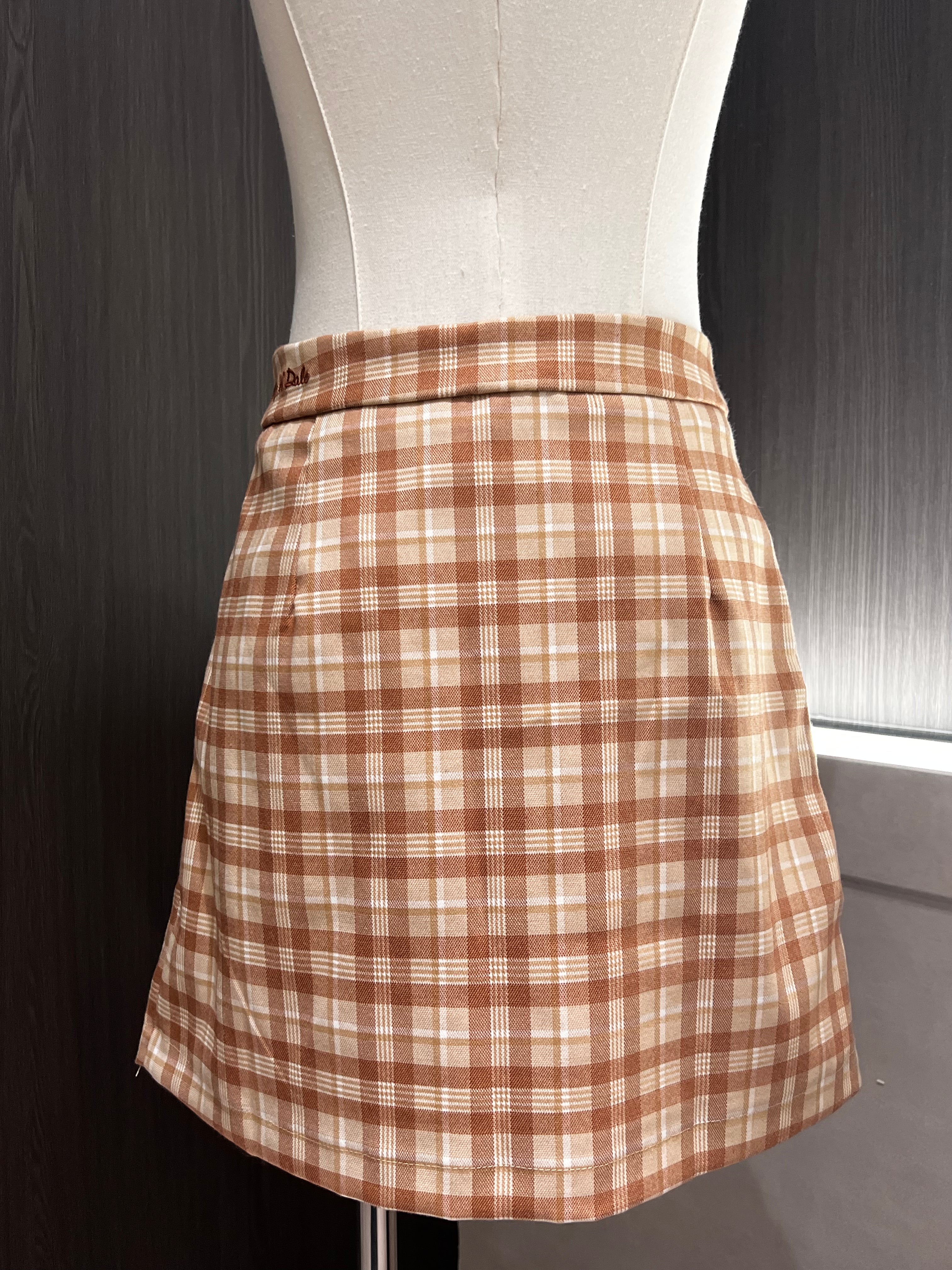 【絕版品牌代購】 #Q8