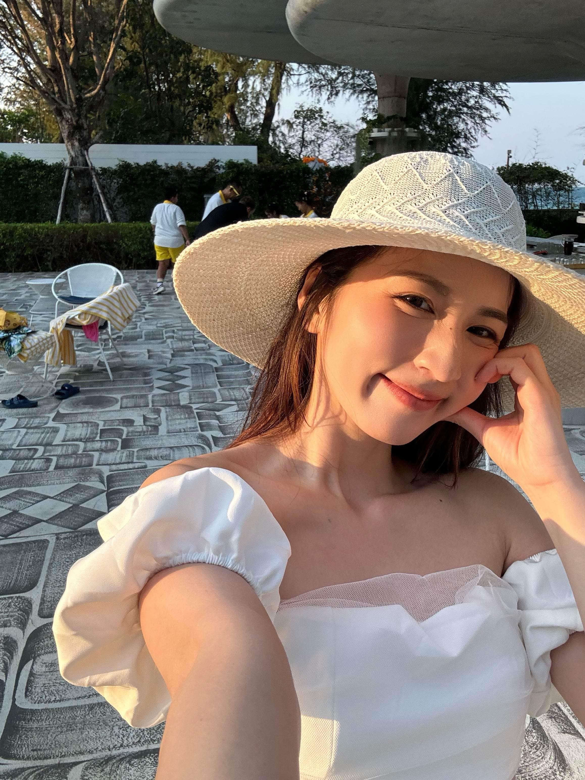 泰國服飾 泡芙袖Lace tube top set 有胸墊上衣+褲裙