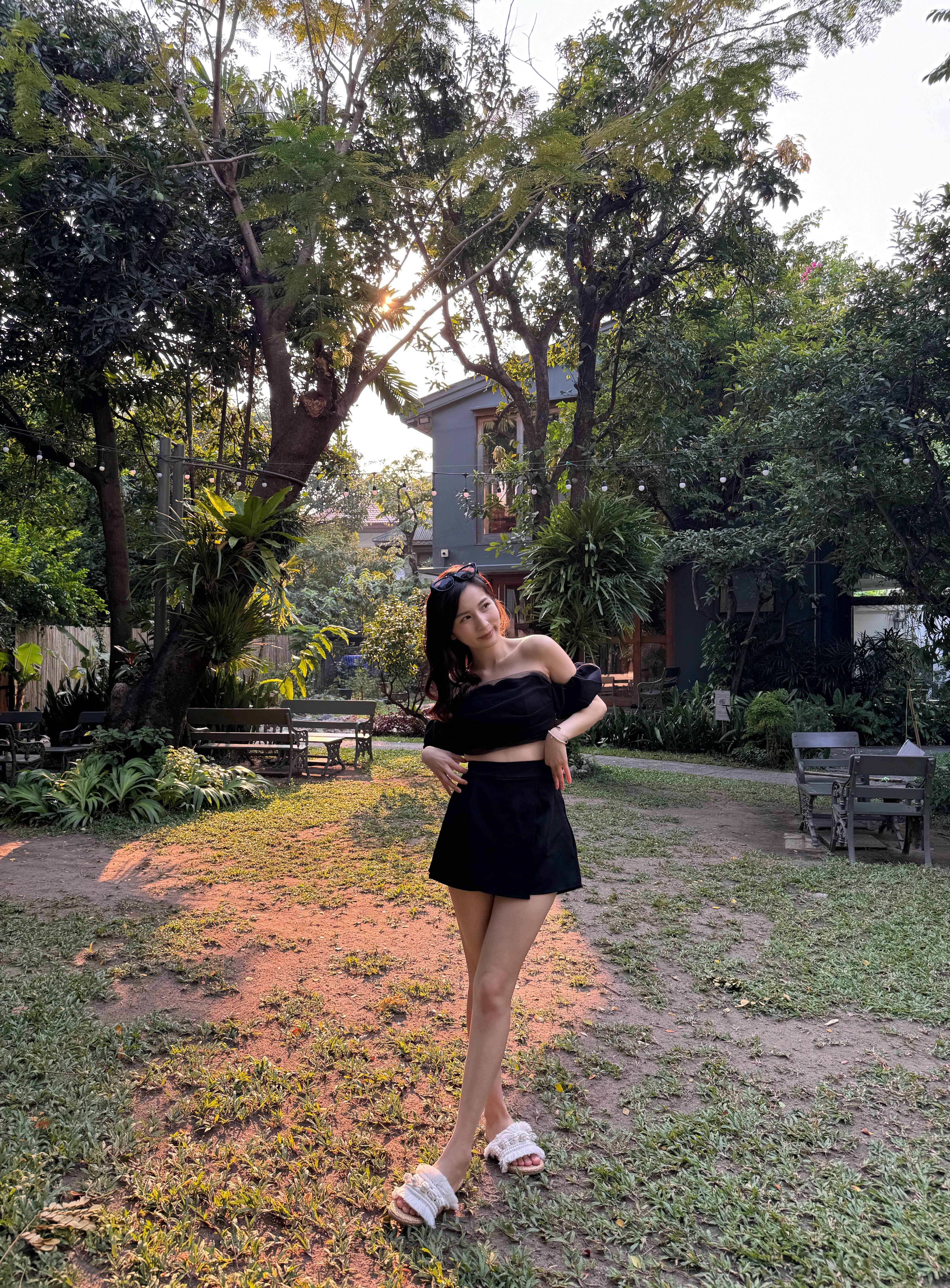 泰國服飾 【早鳥泰國連線🇹🇭🌻】泡芙袖Lace tube top set 有胸墊上衣+褲裙