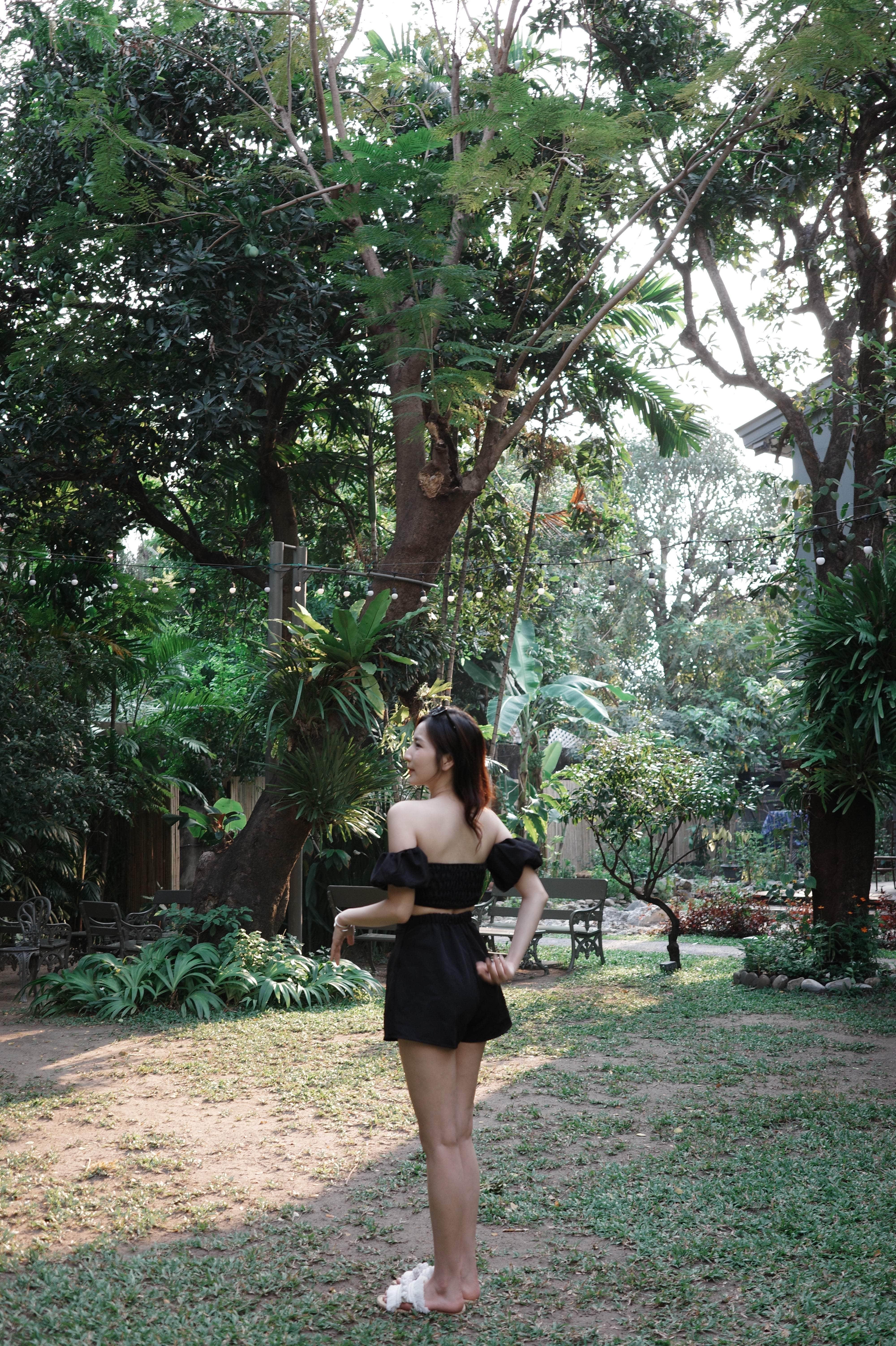 泰國服飾 【早鳥泰國連線🇹🇭🌻】泡芙袖Lace tube top set 有胸墊上衣+褲裙