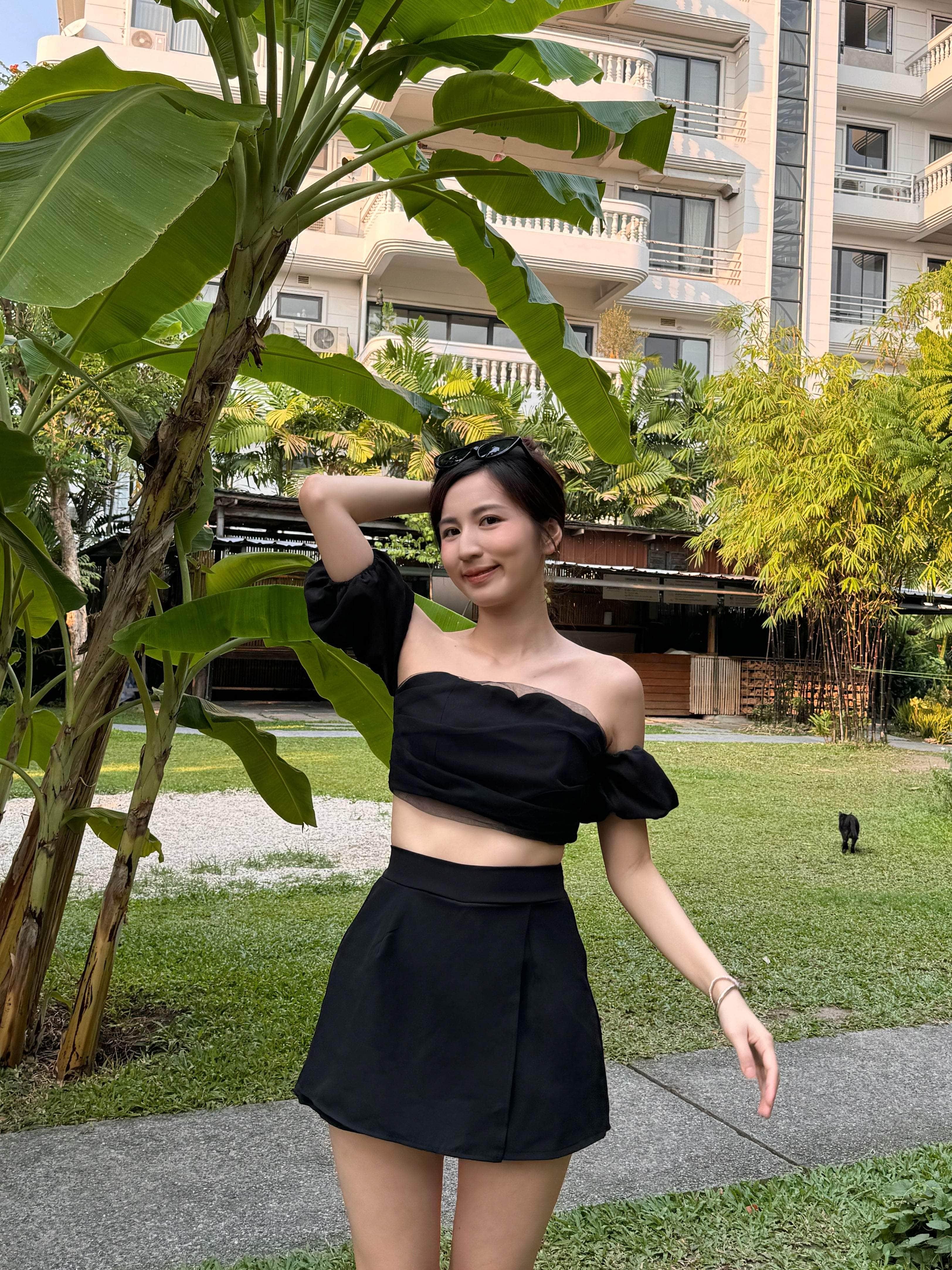 泰國服飾 【早鳥泰國連線🇹🇭🌻】泡芙袖Lace tube top set 有胸墊上衣+褲裙