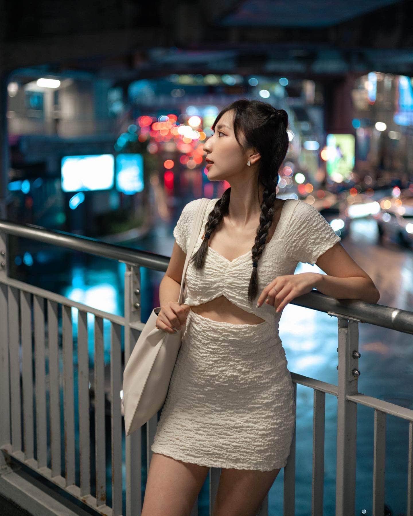 泰國服飾 連身裙泰國 白色 / 現貨 【🌜SEP 1】銷量突破1500條🔥🇹🇭大熱皺皺紋連身裙