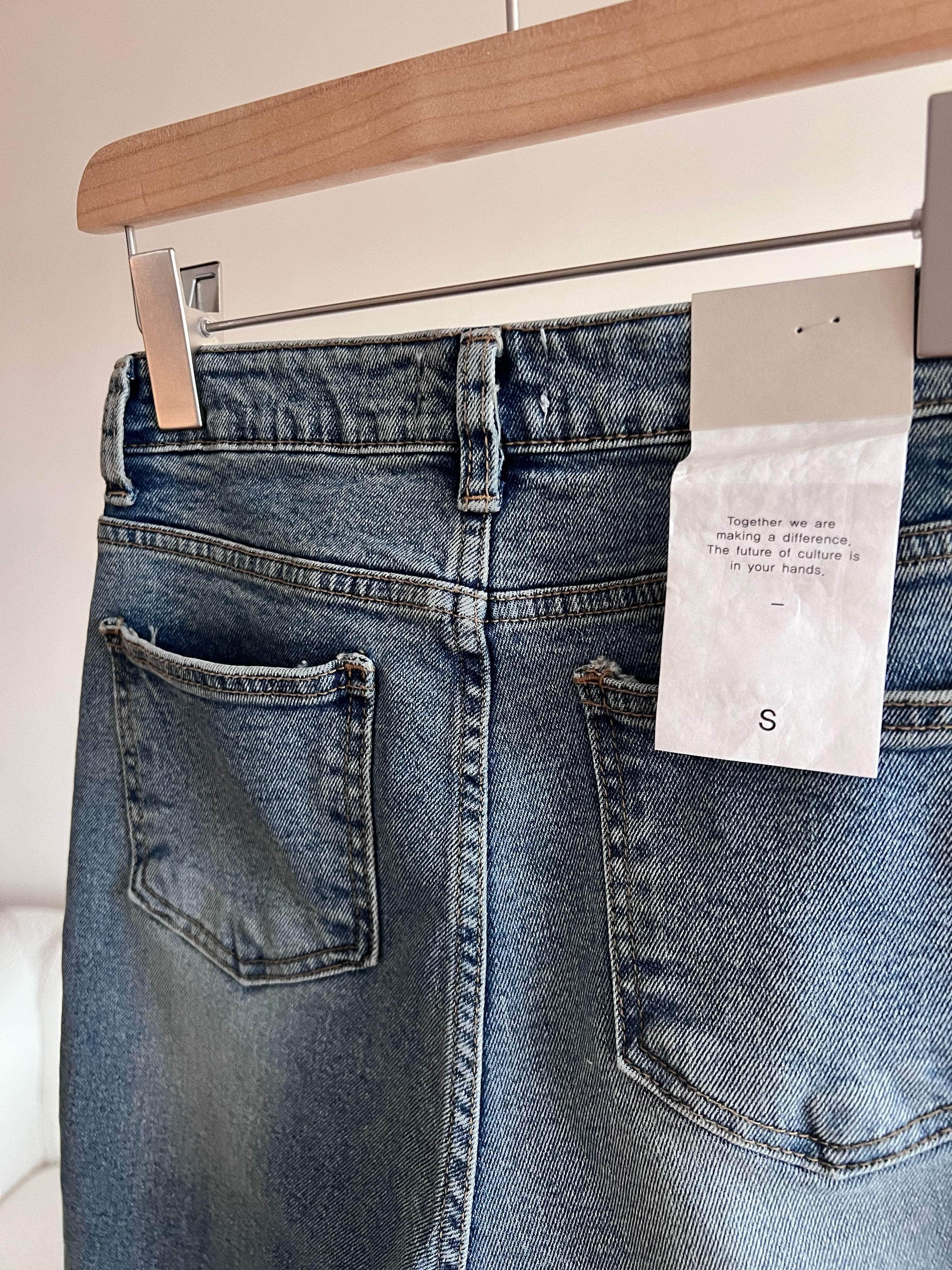 韓國服飾 牛仔長褲韓國 【🌗SEP 2】修身內側小開叉喇叭褲