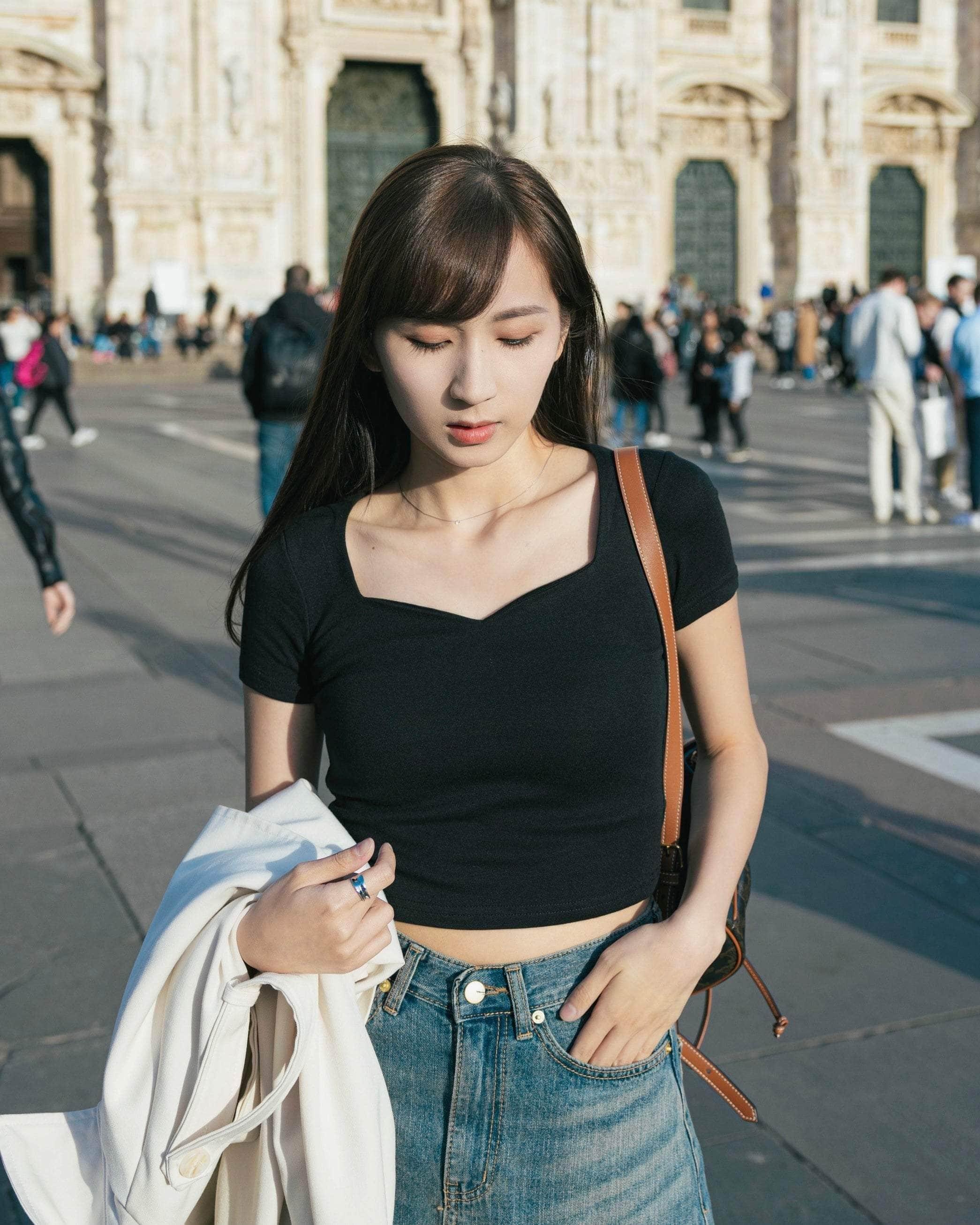 韓國服飾 短袖上衣韓國 低調日常女人味✨Sumsum top