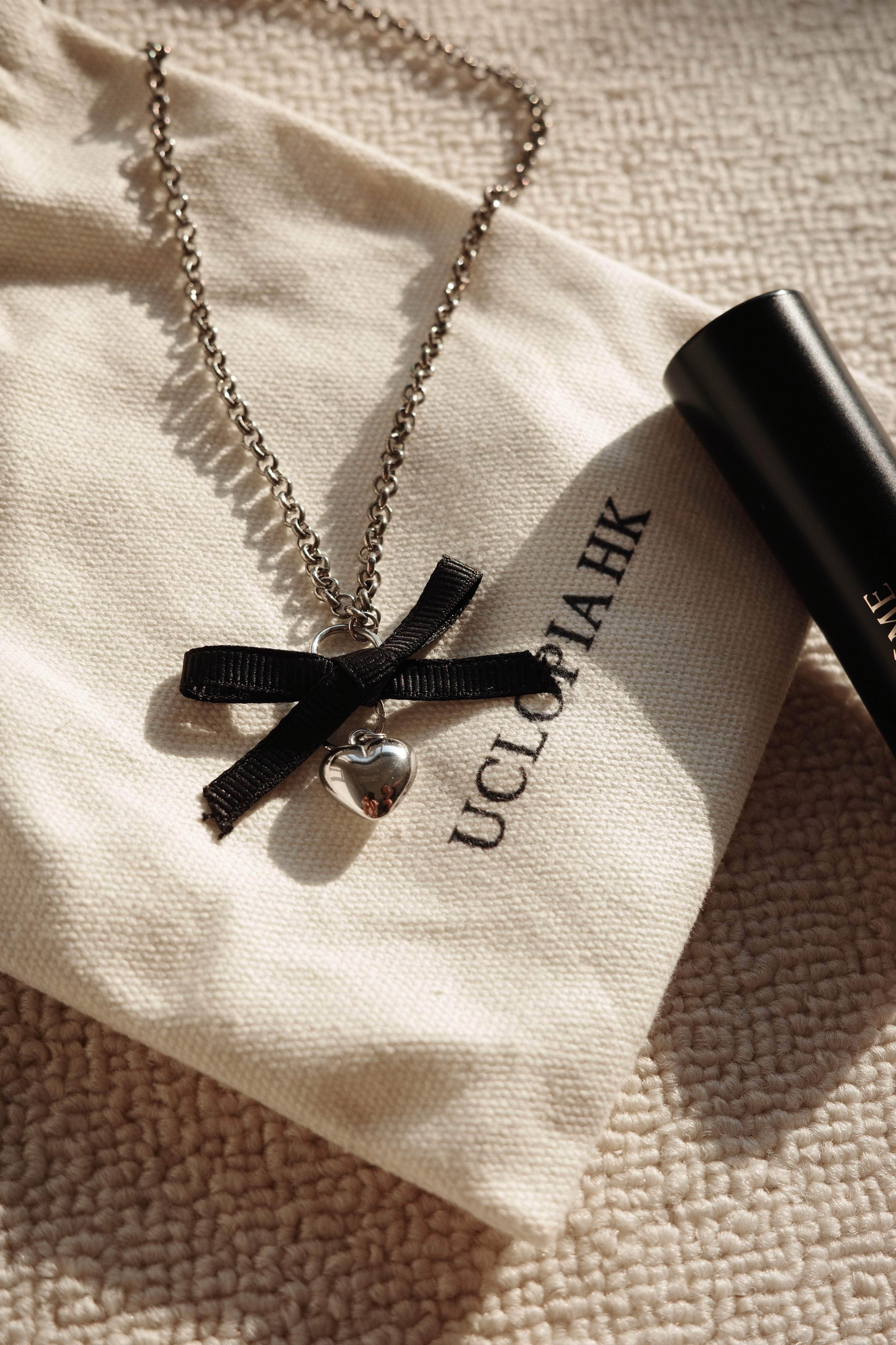 UCLOPIA HK Y2K Ribbon heart chains