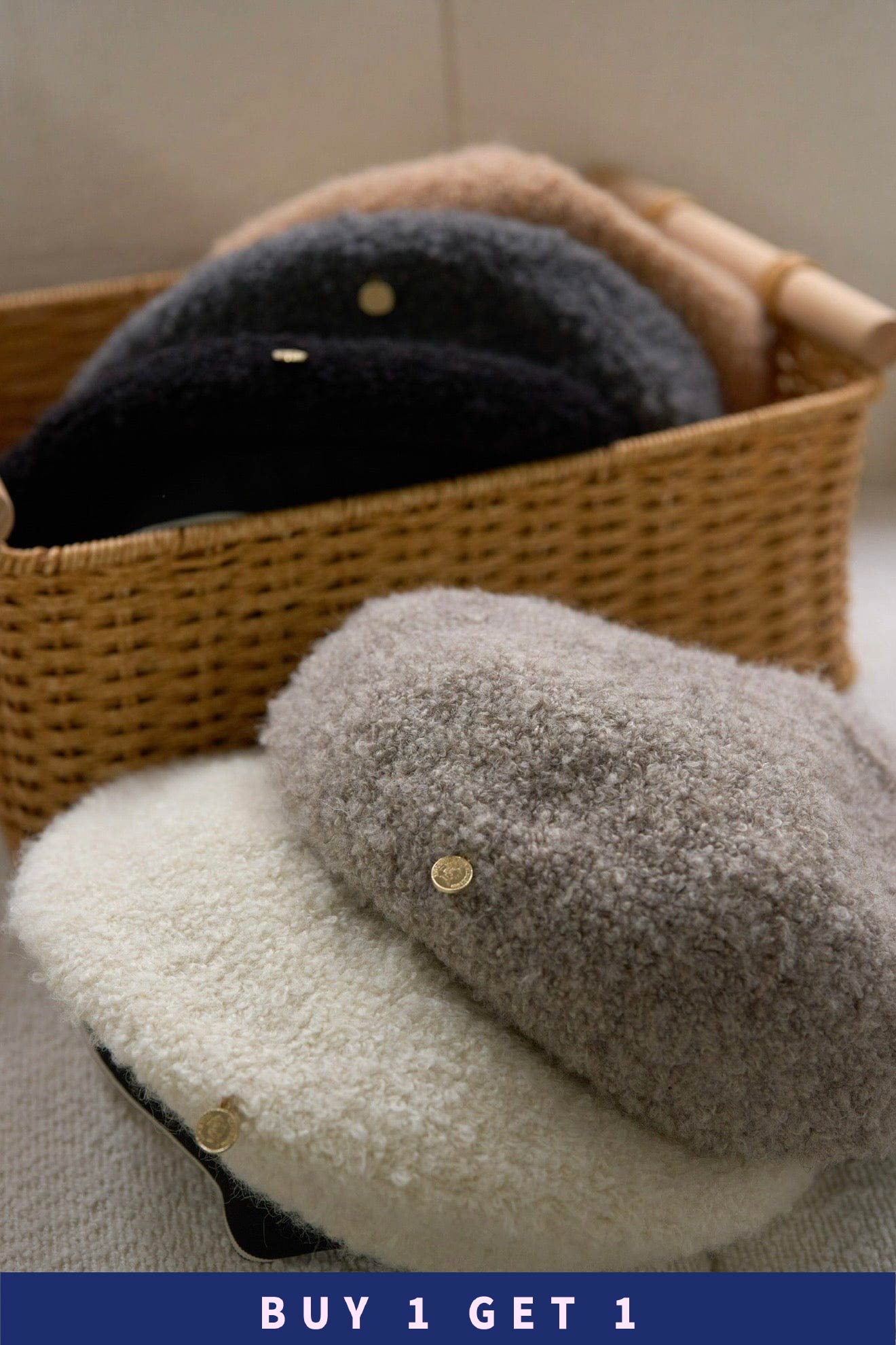 【 $99買一送一 】粒粒絨毛金扣畫家貝雷帽