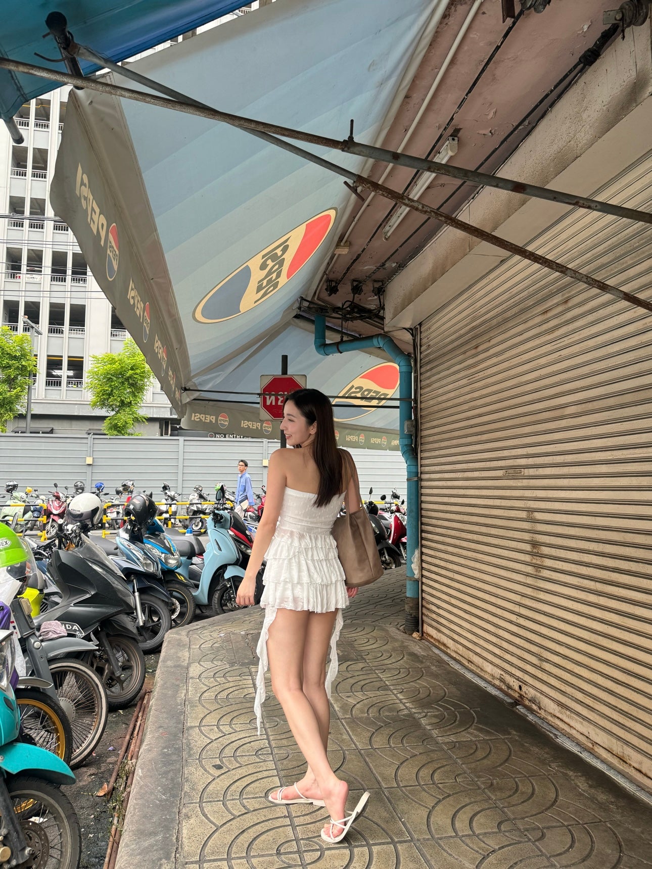 Softy Lace Collection🌸 溫柔不規則Tube Top［兩色入］￼￼