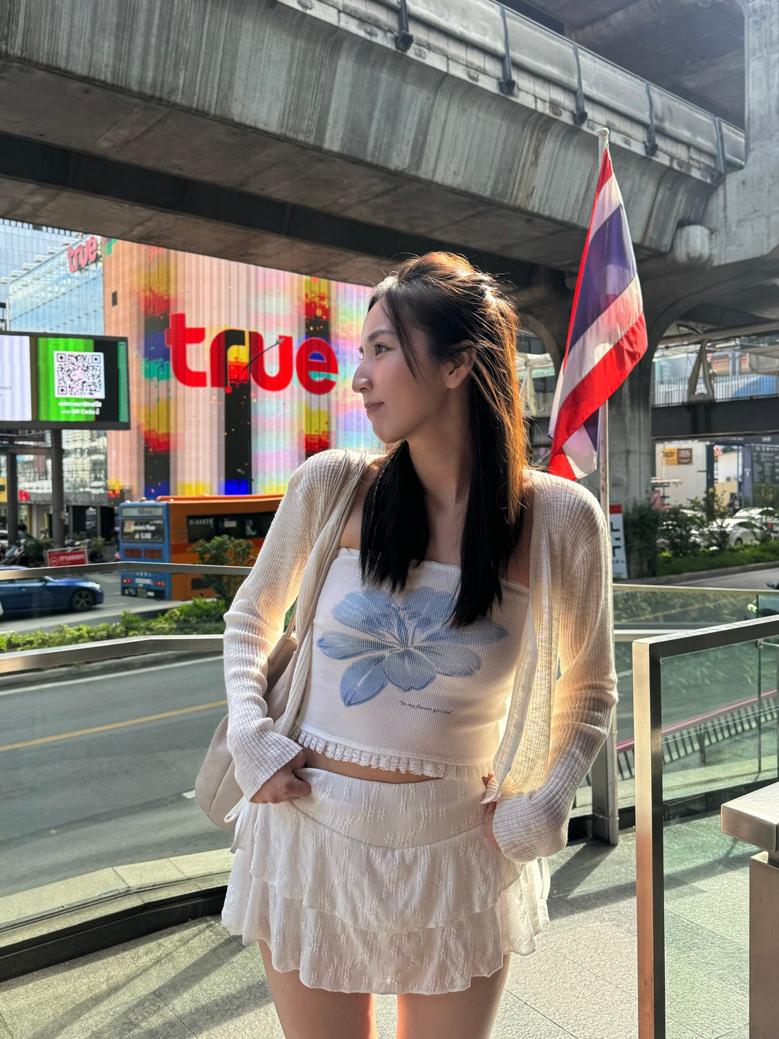 $99 Sweet Hot Top｜Lace邊水墨花Tube Top［兩色入］