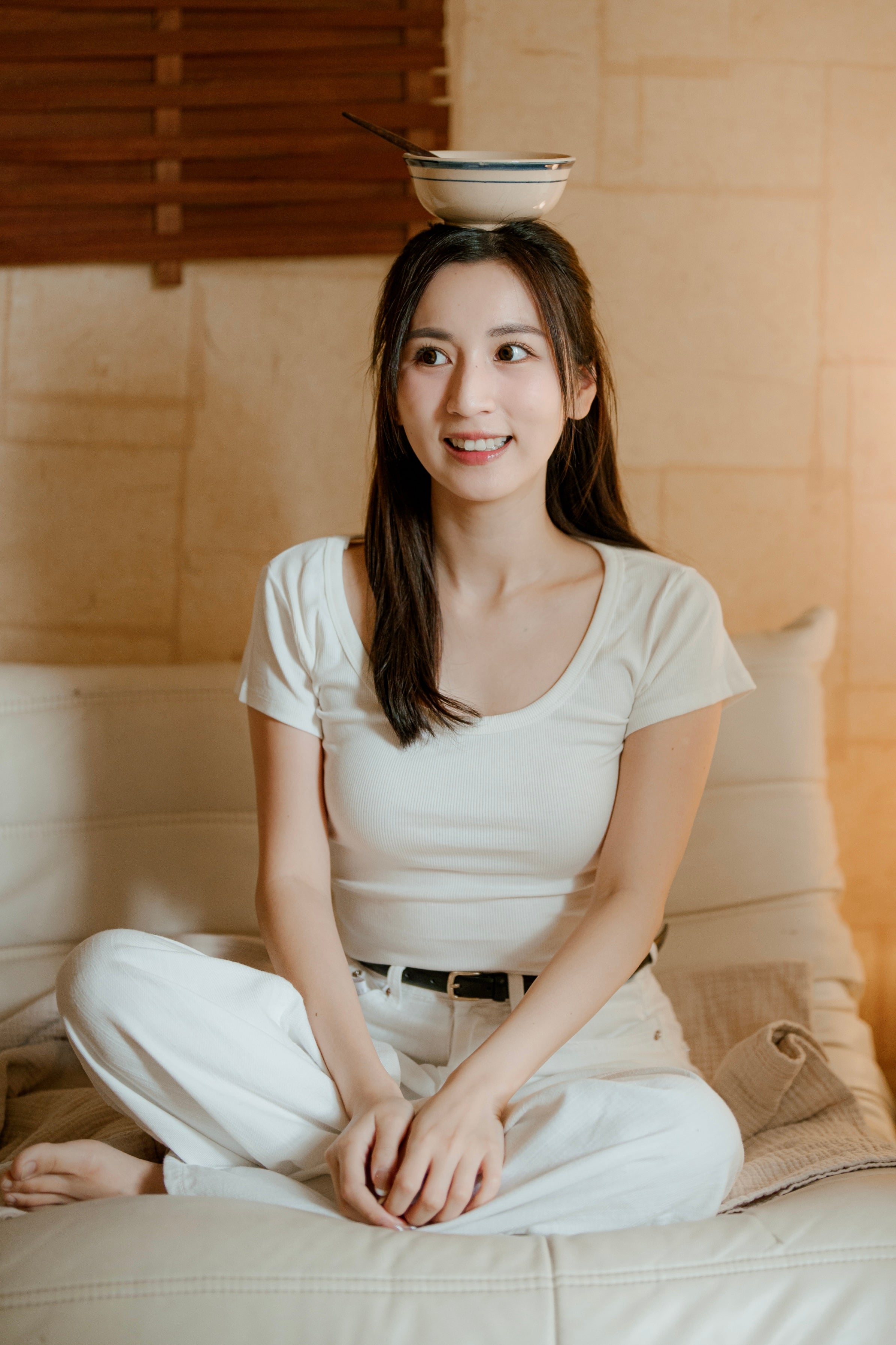 《 一連八日 夏末の最後新品🍧 𝗗𝗔𝗬 𝟰 》1000分！Basic軟彈圓領顯瘦上衣 [兩色入]