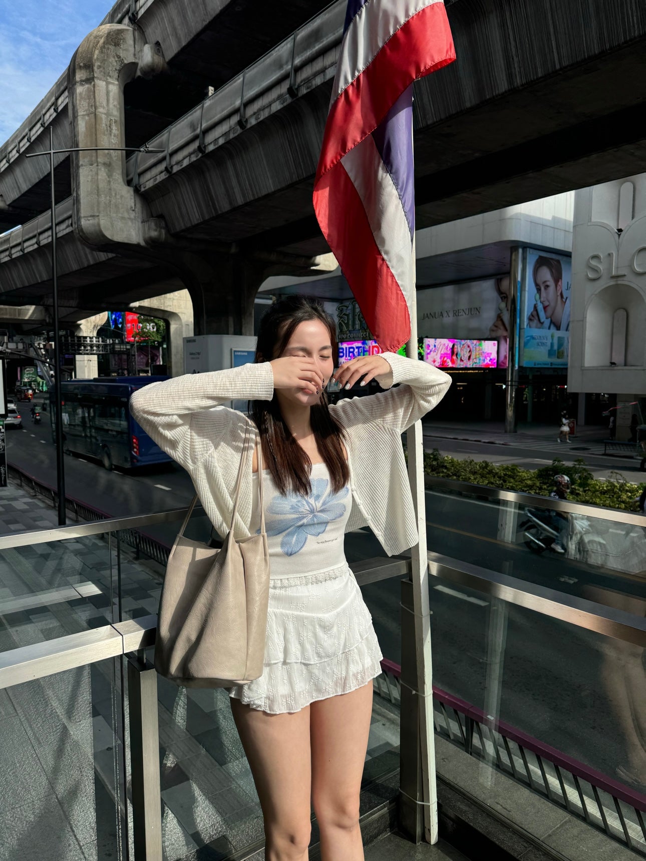 $99 Sweet Hot Top｜Lace邊水墨花Tube Top［兩色入］