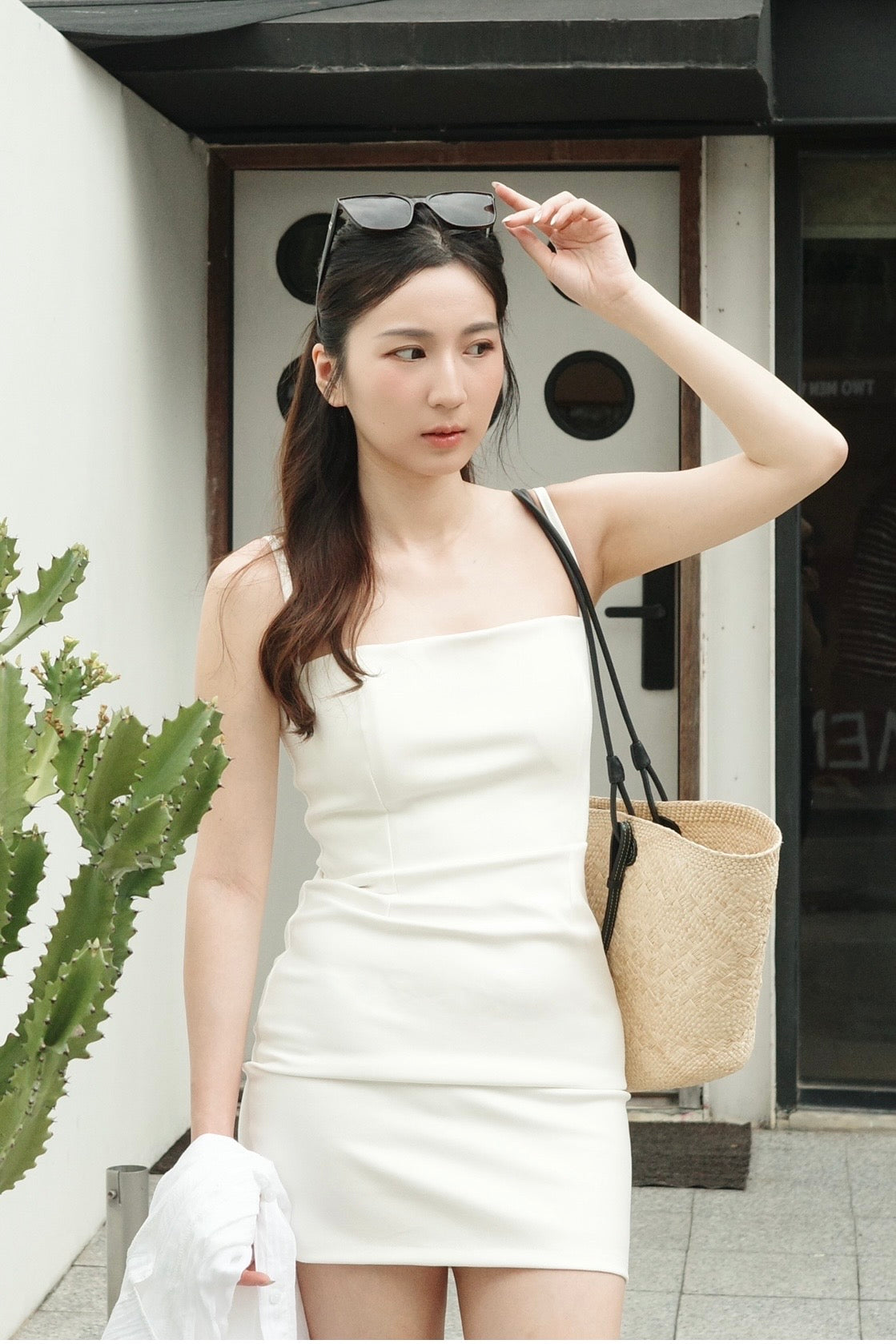 【泰國早鳥連線🇹🇭】#9 不透！厚實包覆感白色吊帶裙 - with pads