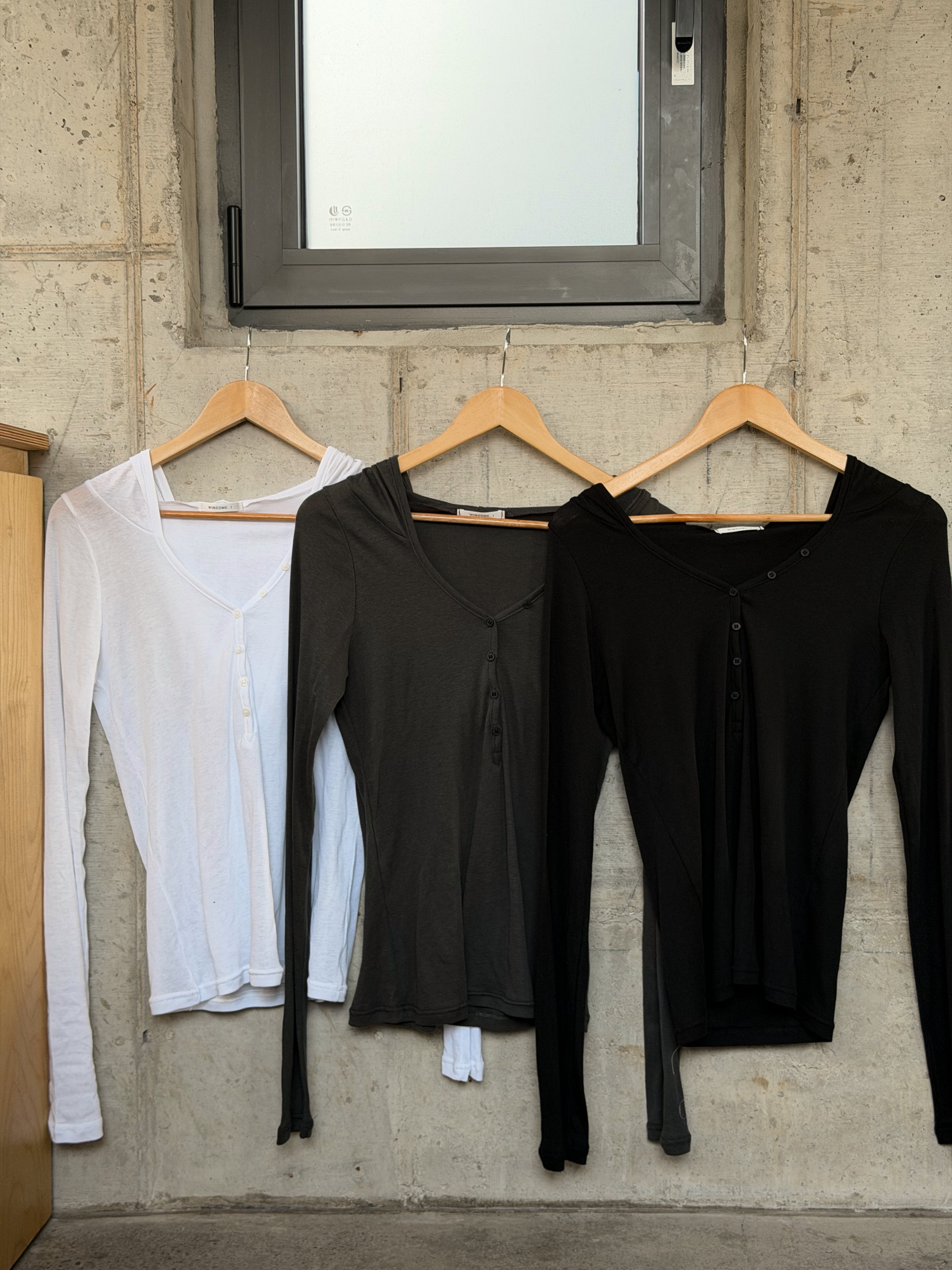 【春日韓國連線🇰🇷🌸】店主大推薦😭！軟腍腍慵懶感滿分！This Spring Favourite Top［三色入］￼