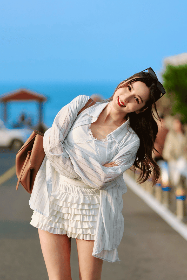 【 韓國親身搜羅系列｜Summer Vol.1 🍧 】Daily Lace V-neck Top［兩色入］￼