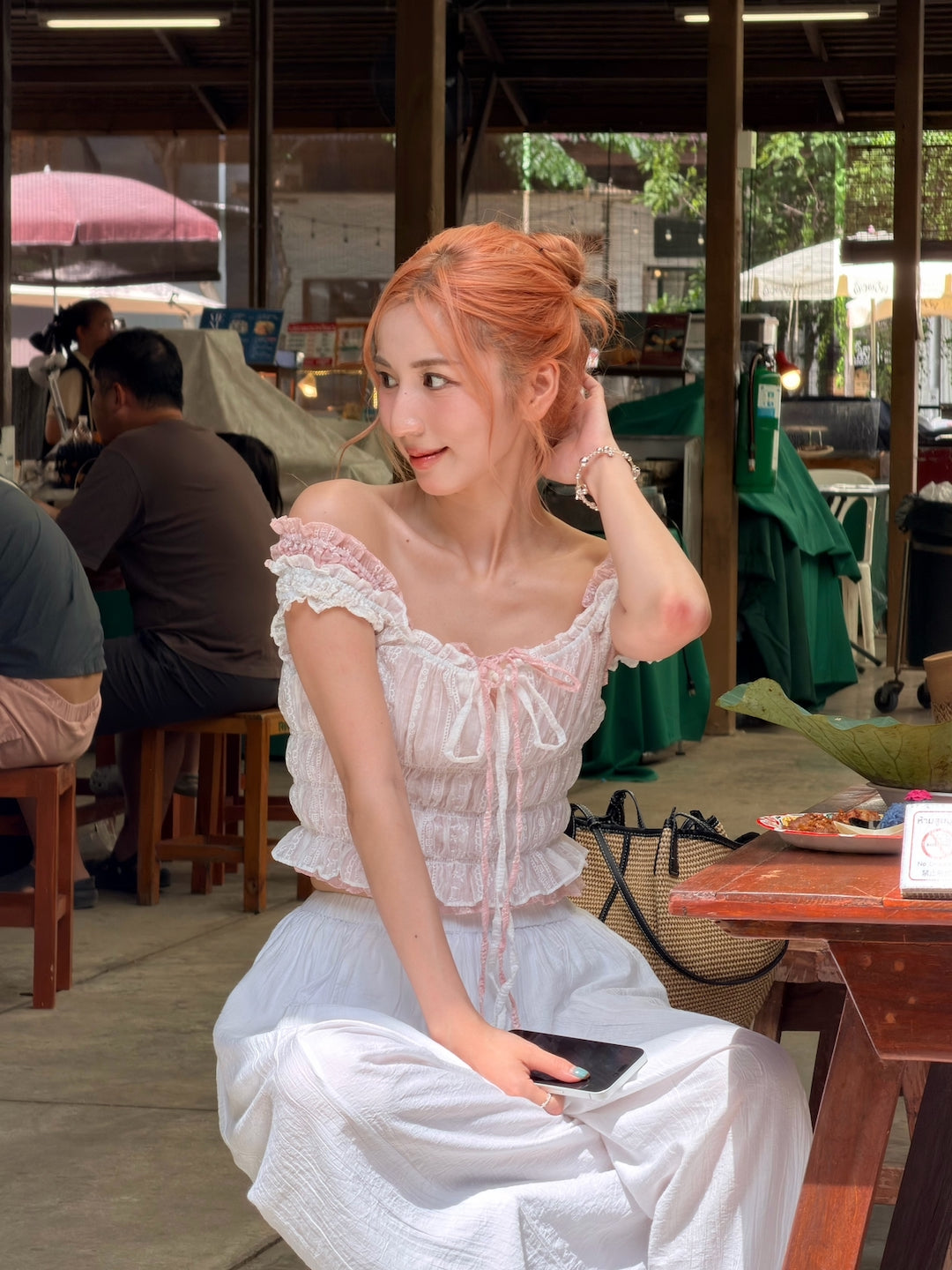 【 夏日炎炎泰國連線☀️🇹🇭 】#11 疊穿都適合 🍧 甜美￼清透捲捲花邊小上衣［三色入］