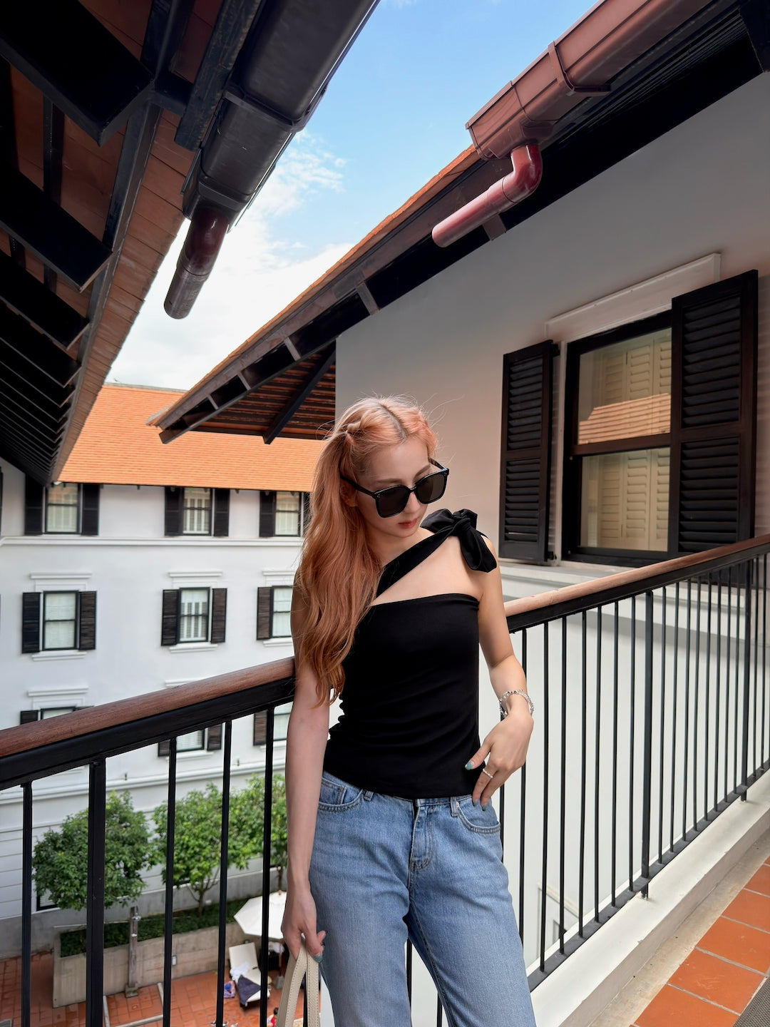 【 夏日炎炎泰國連線☀️🇹🇭 】#9 超高性價！知性百變綁帶上衣［兩色入］