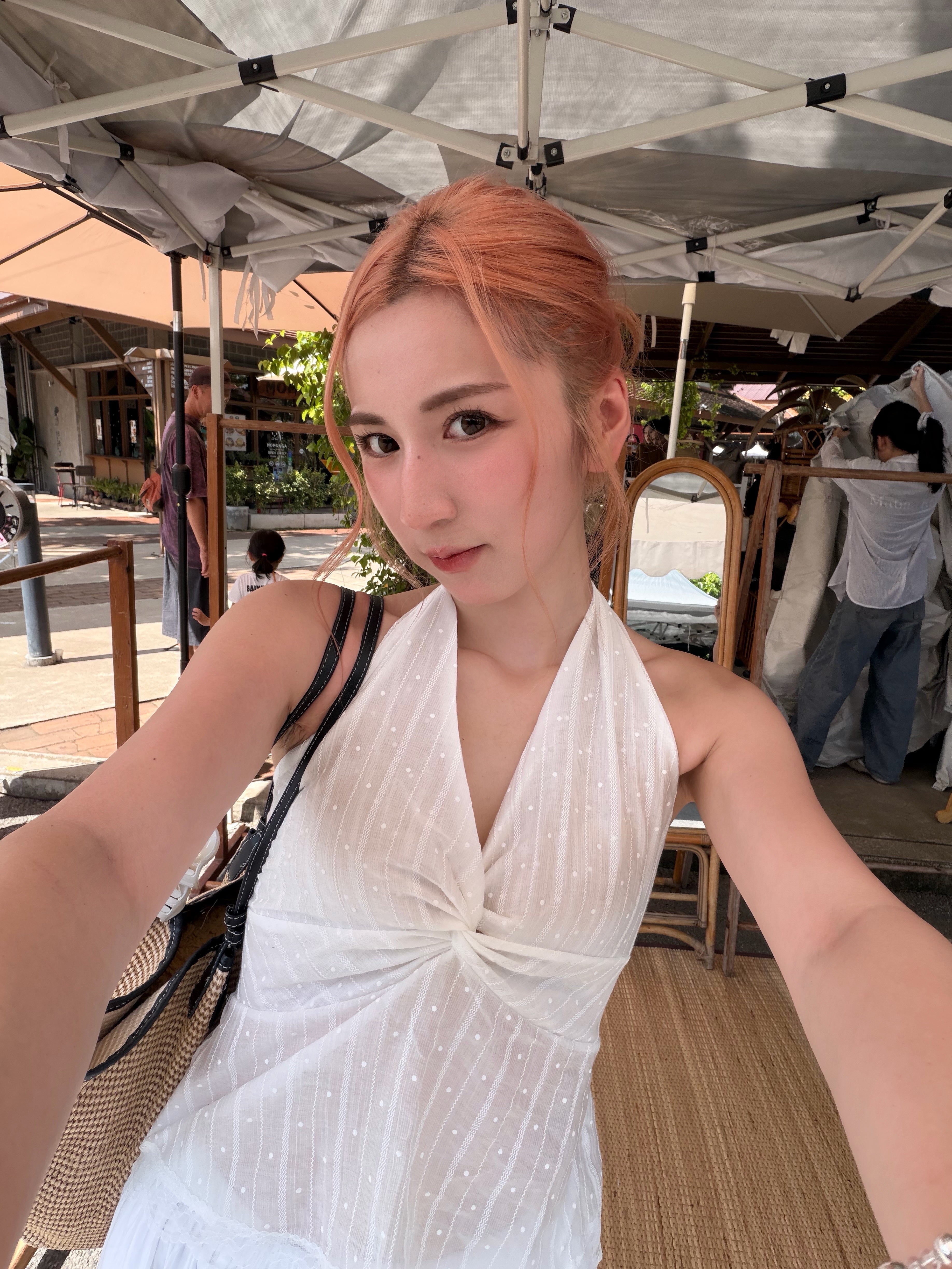 【 夏日炎炎泰國連線☀️🇹🇭 】【 $800滿額贈品🎁合資格客人請自行加購🩵】#1 清透氣質掛頸上衣［兩色入］