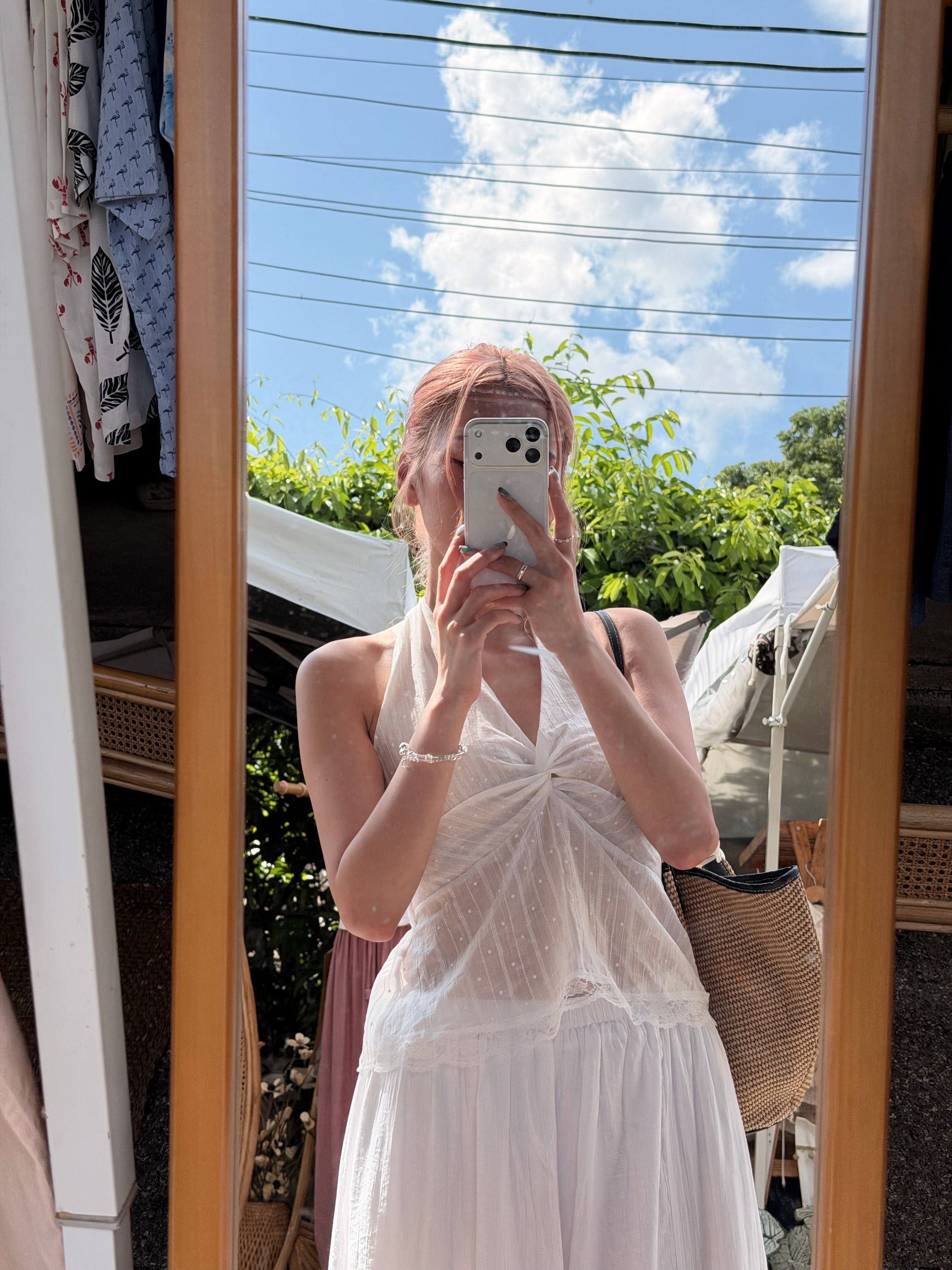 【 夏日炎炎泰國連線☀️🇹🇭 】【 $800滿額贈品🎁合資格客人請自行加購🩵】#1 清透氣質掛頸上衣［兩色入］