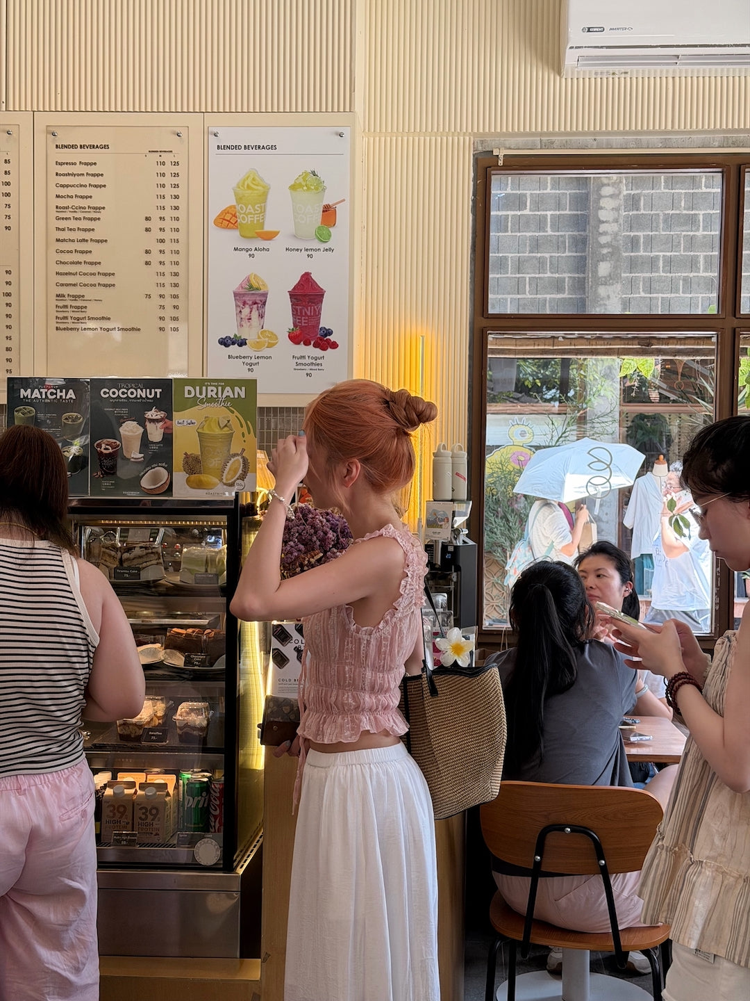 【 夏日炎炎泰國連線☀️🇹🇭 】#11 疊穿都適合 🍧 甜美￼清透捲捲花邊小上衣［三色入］