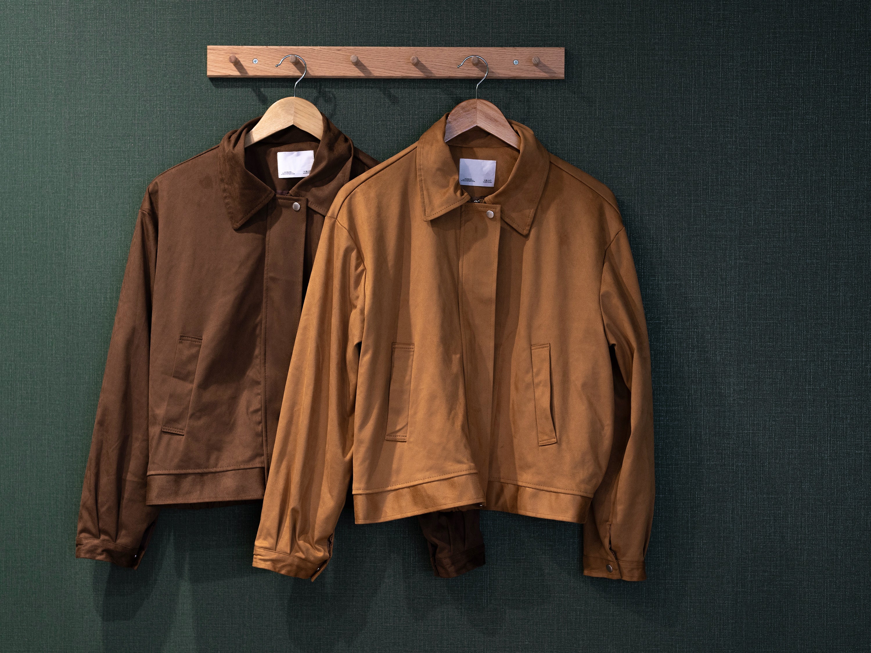 【秋冬的連線🍁】性價比最高！軟滑猄皮拉鍊外套［兩色入］