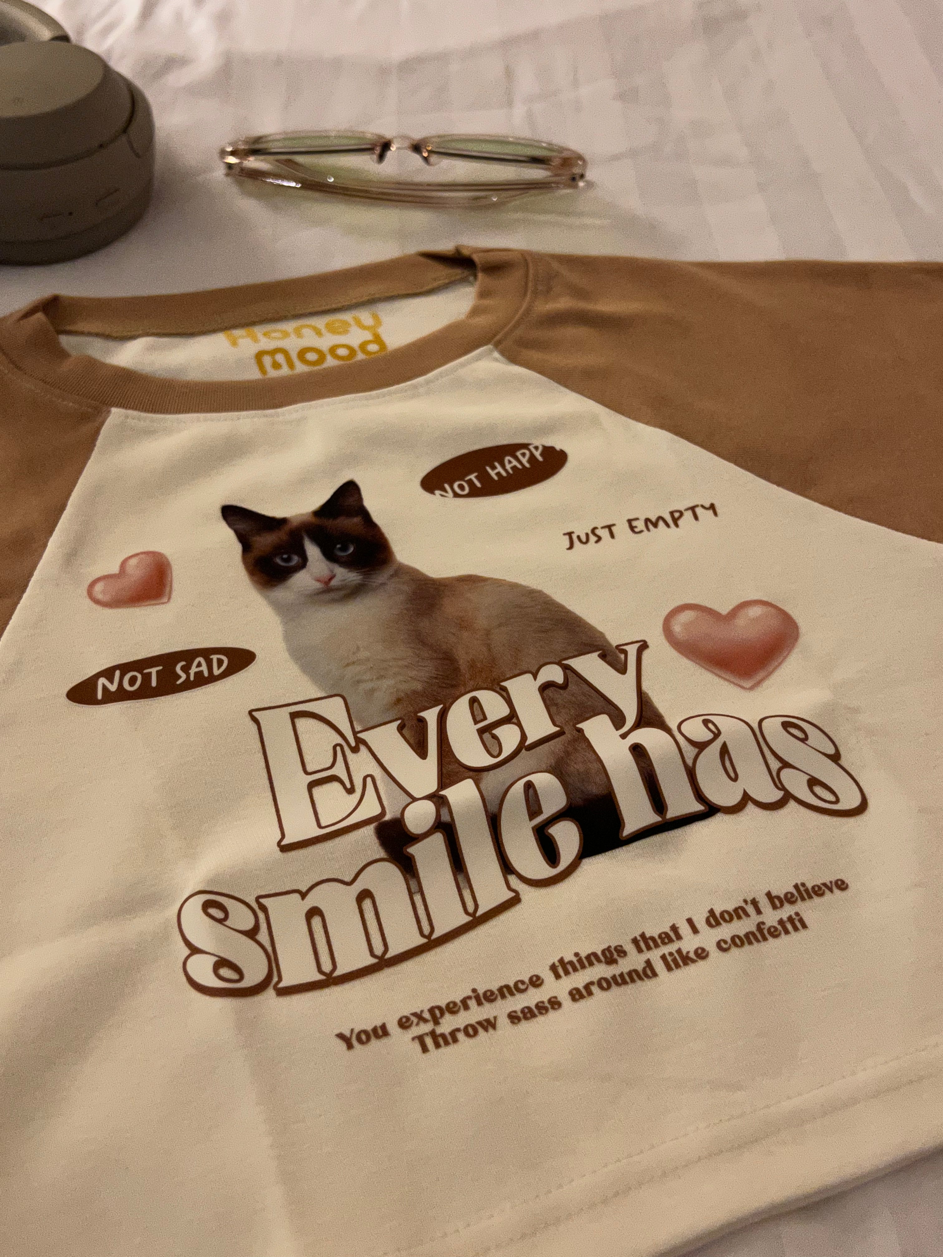 泰國服飾 #T09/10 泰國連線🇹🇭Thailand Y2K Crop Tee - 啡色牛角款 [兩色入]